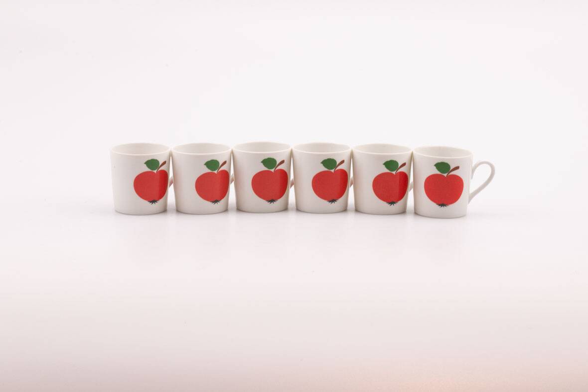 Lot of 6 Seltmann Weiden porcelain espresso cups - Red apple design - A