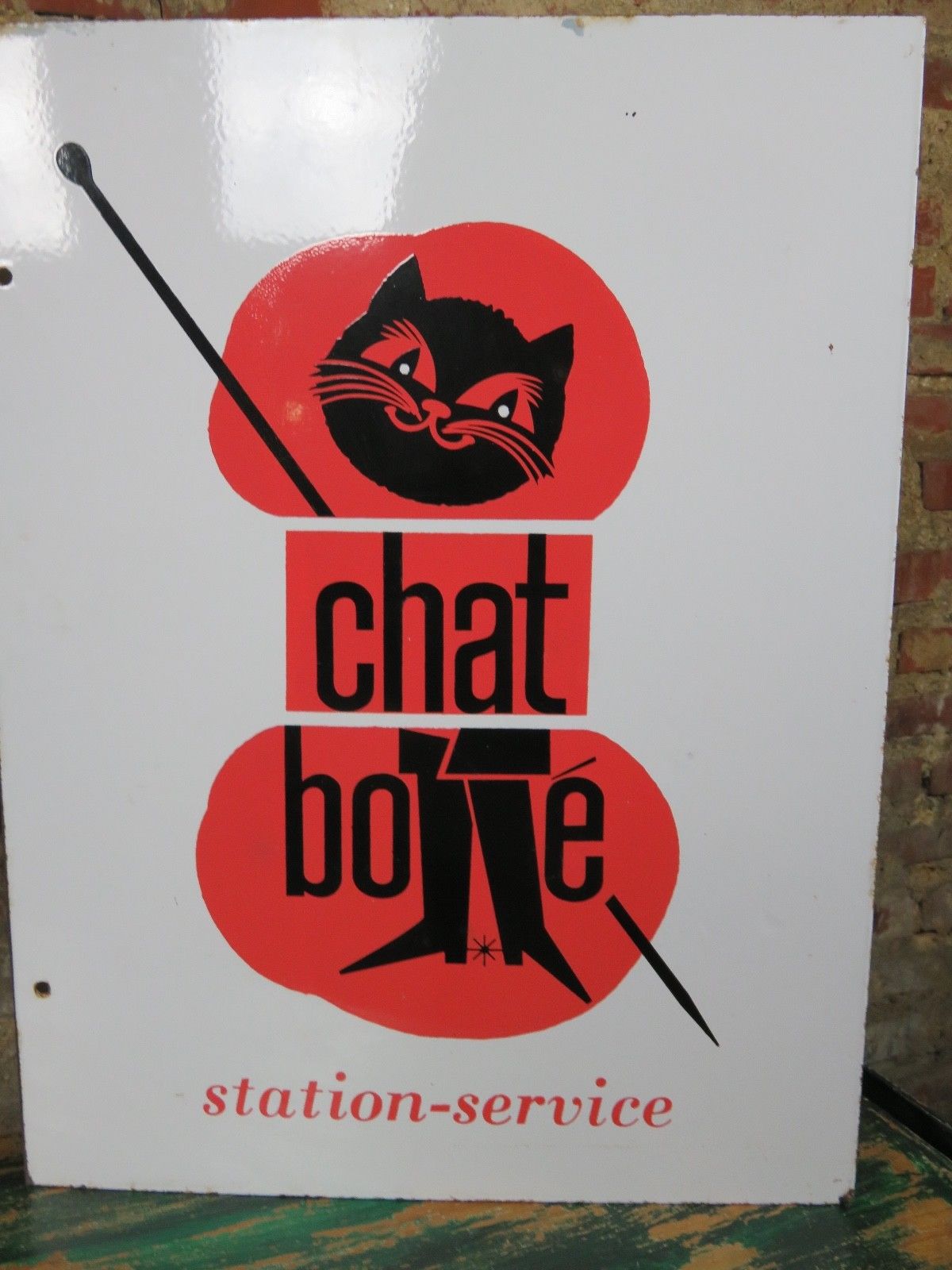 Billboard two faces painted metal "The booted cat"
