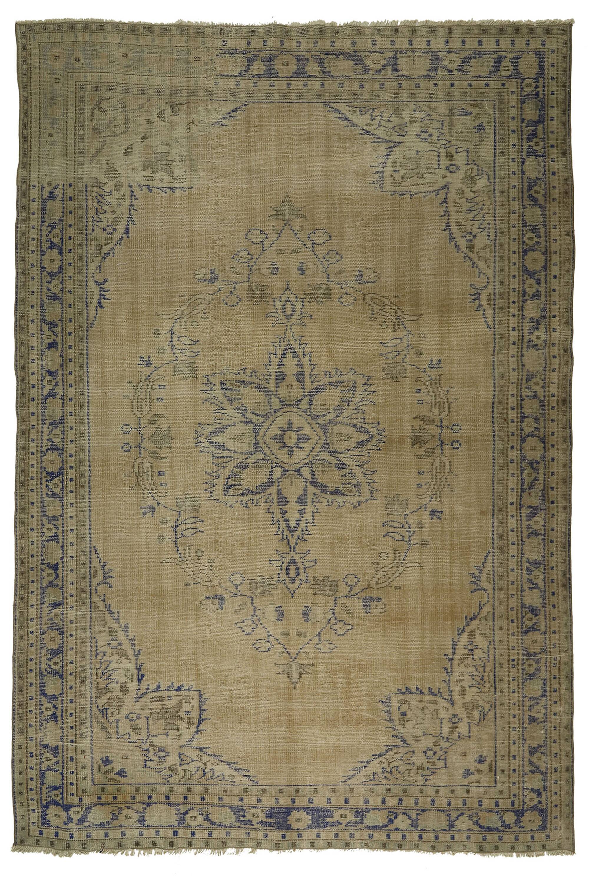 One-of-a-kind turkish handwoven vintage rug - rustic vintage charm 287x 203 cm