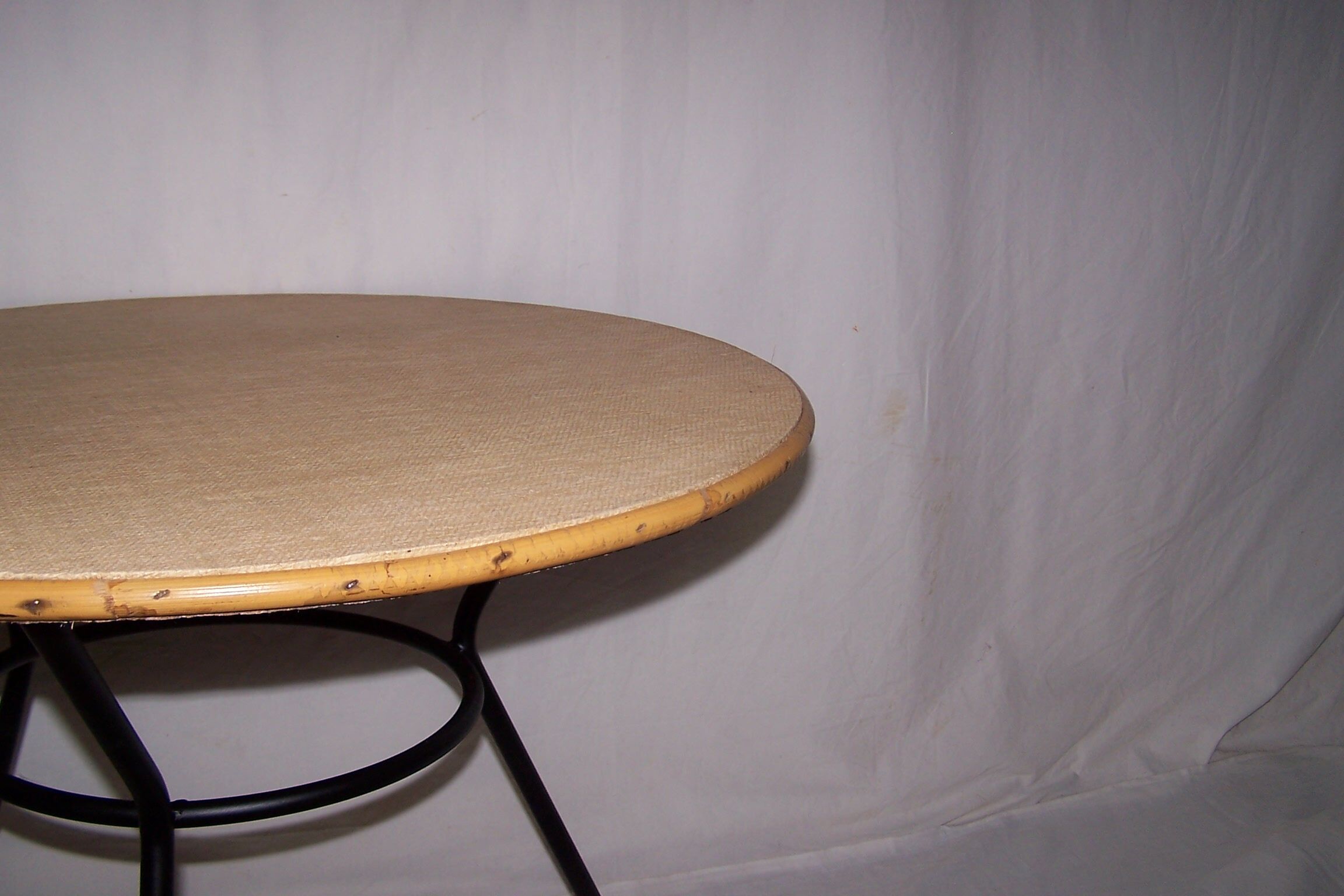 Table low edge rattan - cocktail - 50s
