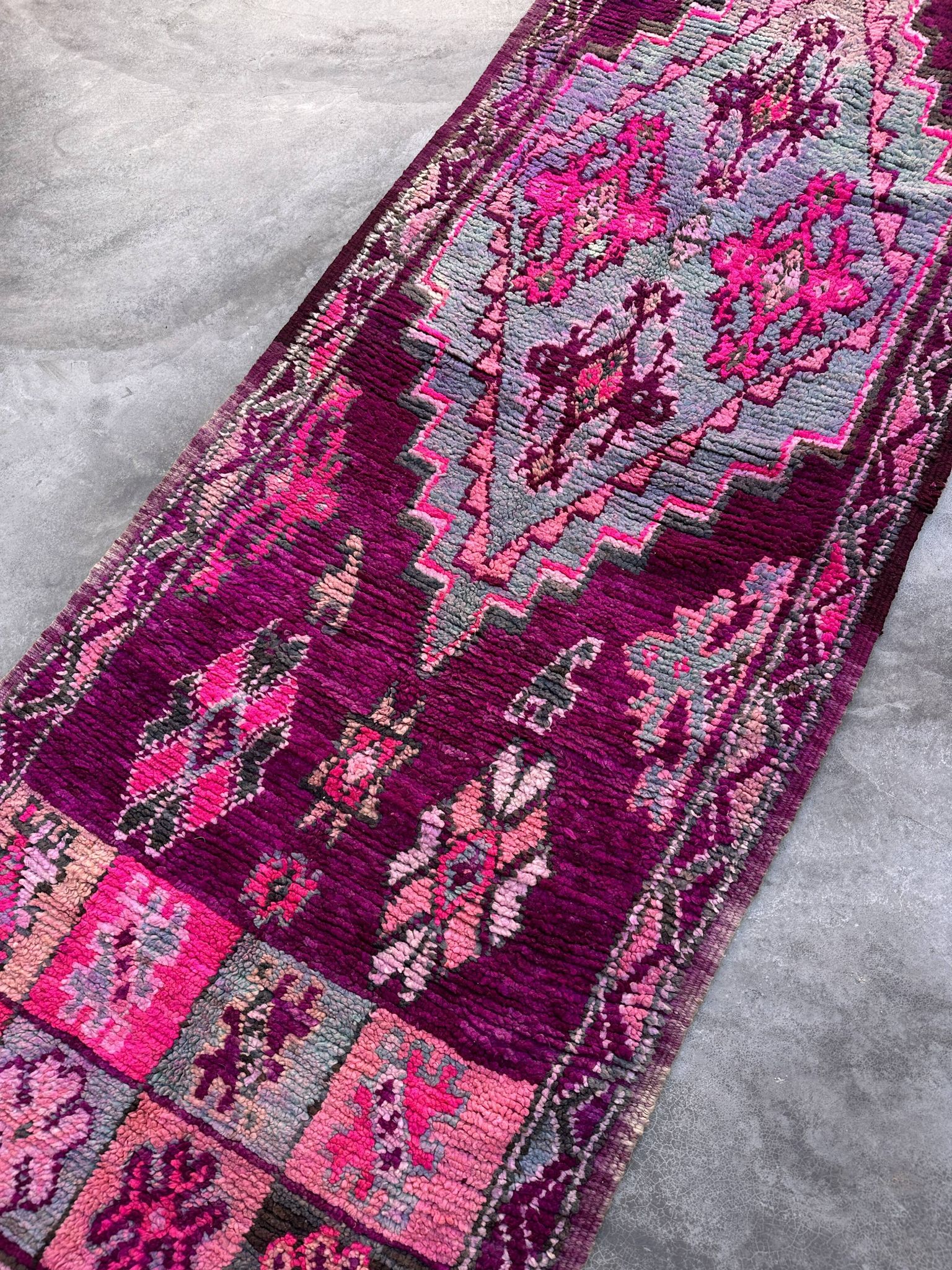 Wool corridor carpet - 120 x 557 cm