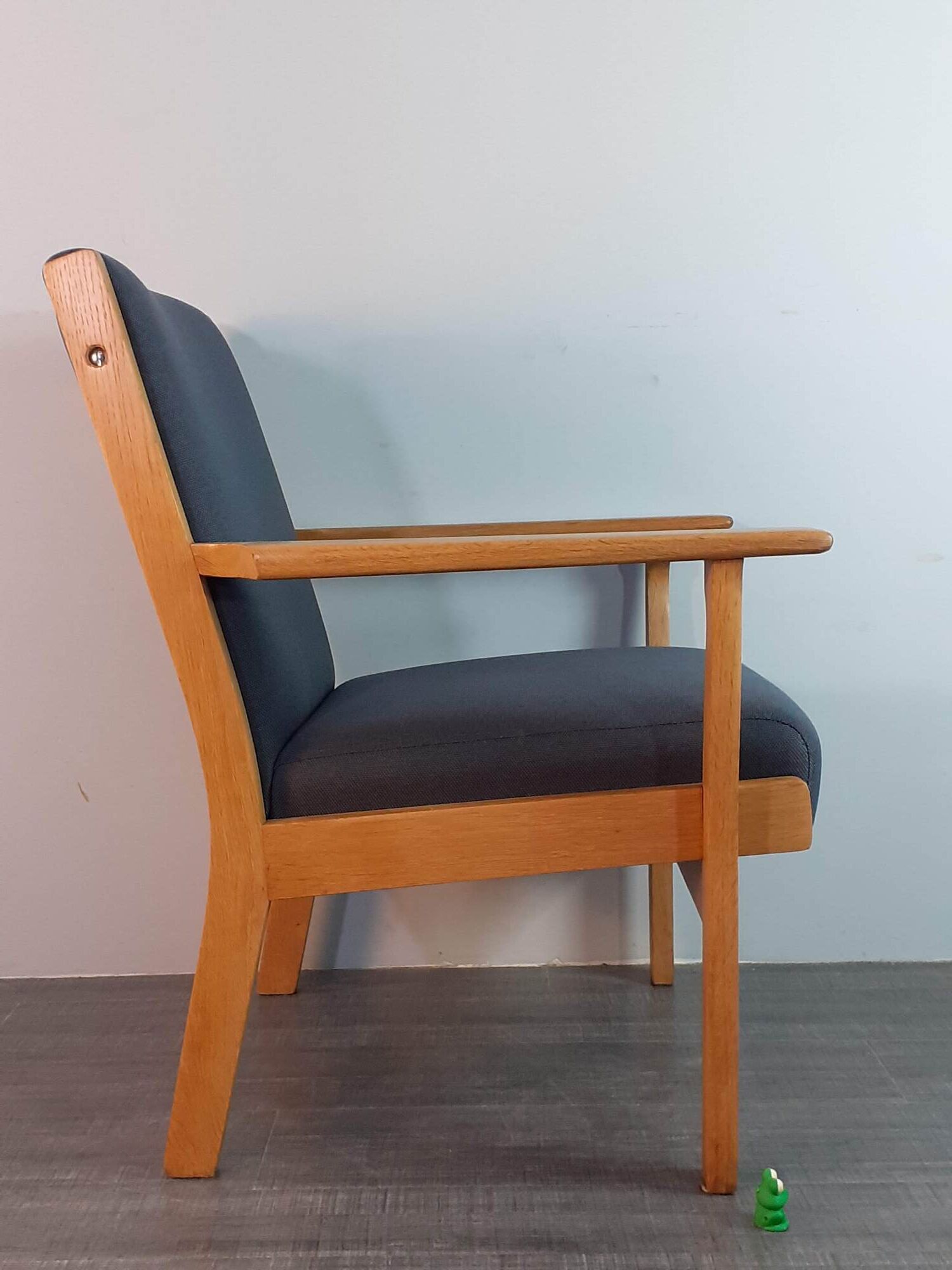 Hans Wegner GE-330 chair by Getama, Vintage Scandinavian 1960s