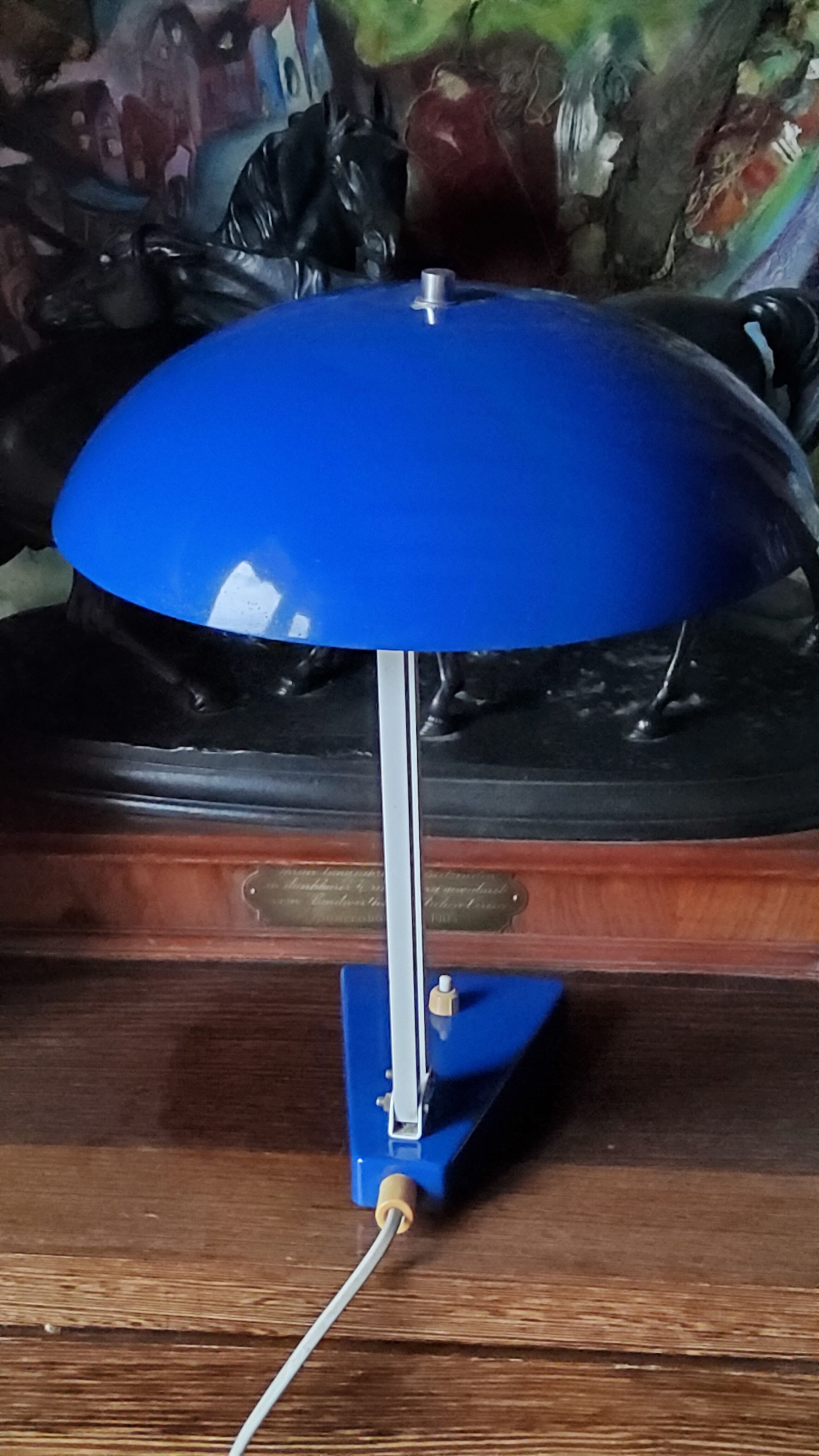 Mushroom-shaped articulated desk lamp from the 70s