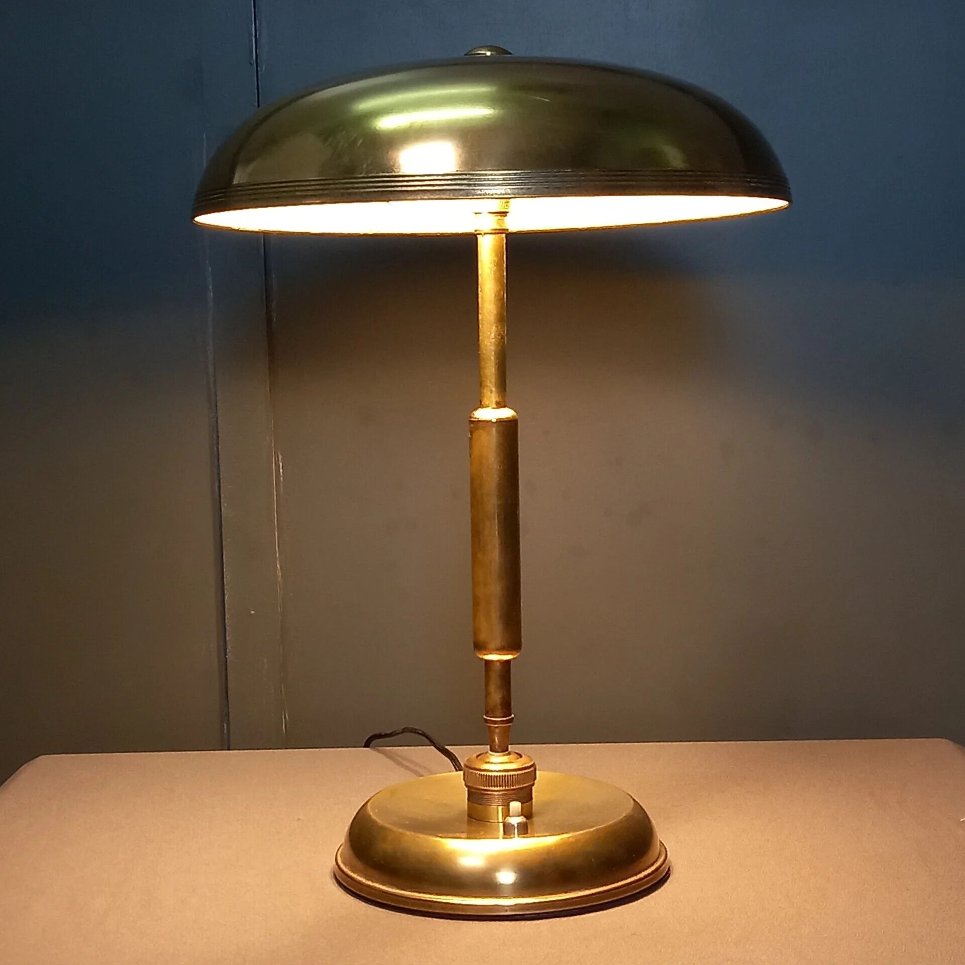 Lampe de table conçue par Giovanni Michelucci