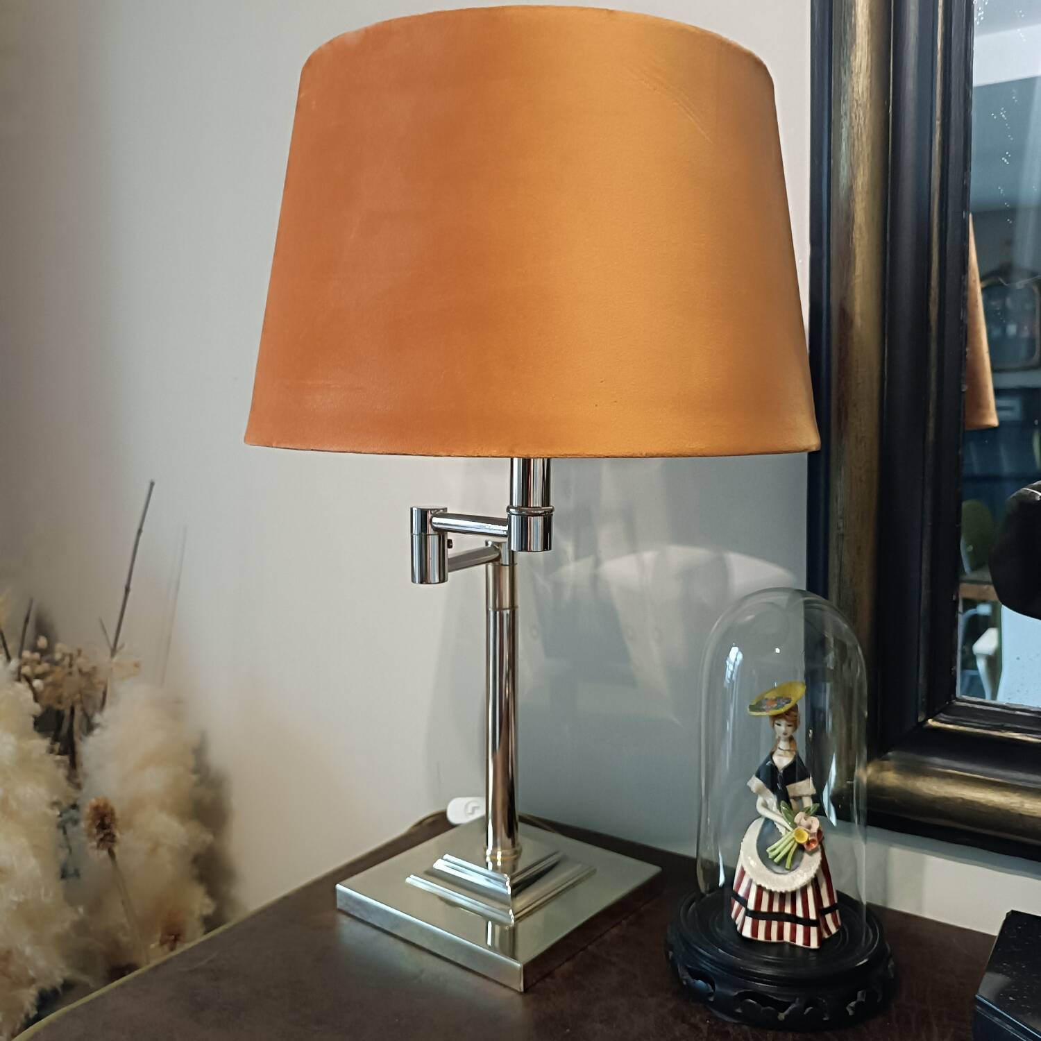 BRASS LIVING ROOM LAMP