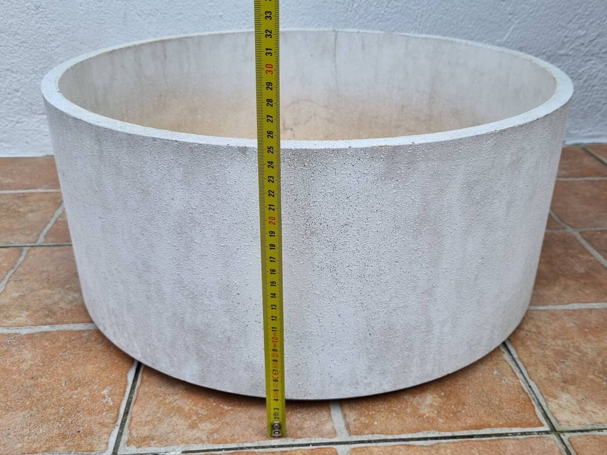 Large round container in composite material for garden, 53 cm in diameter and 25 cm in height