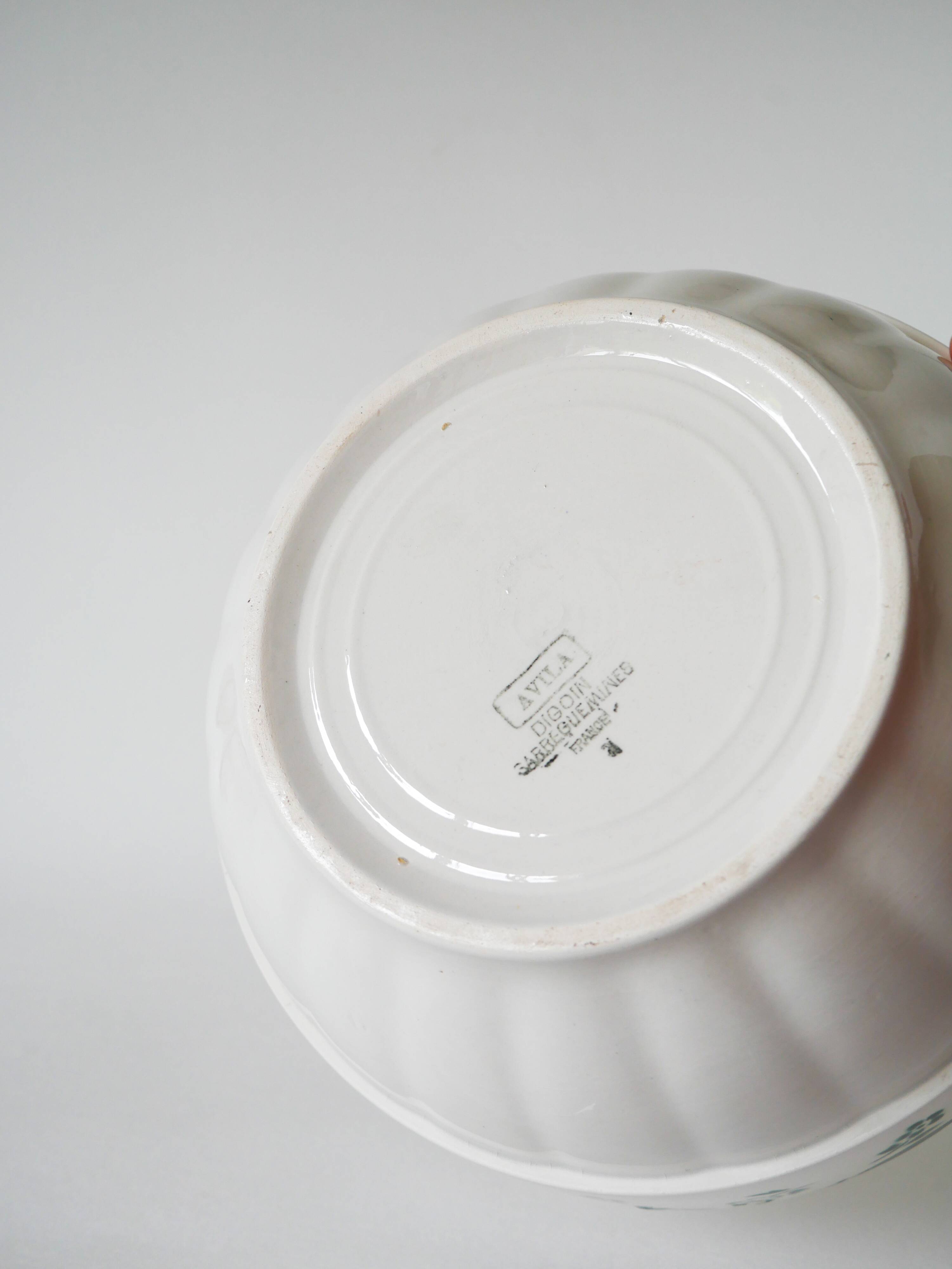 Digoin Sarreguemines green salad bowl, Avila model, 1940