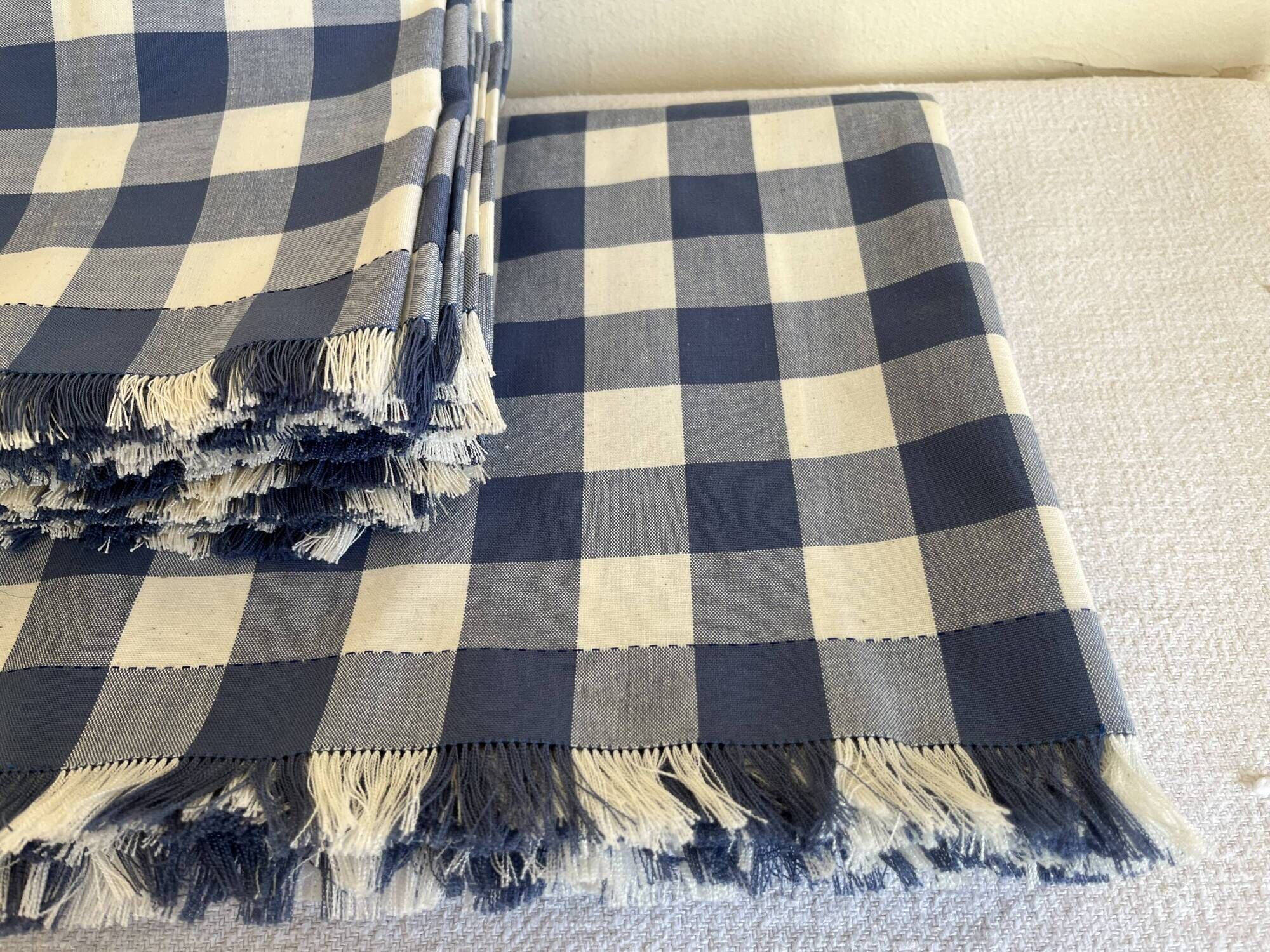 New fringed XL Vichy canvas tablecloth with 14 napkins, width 210cm.