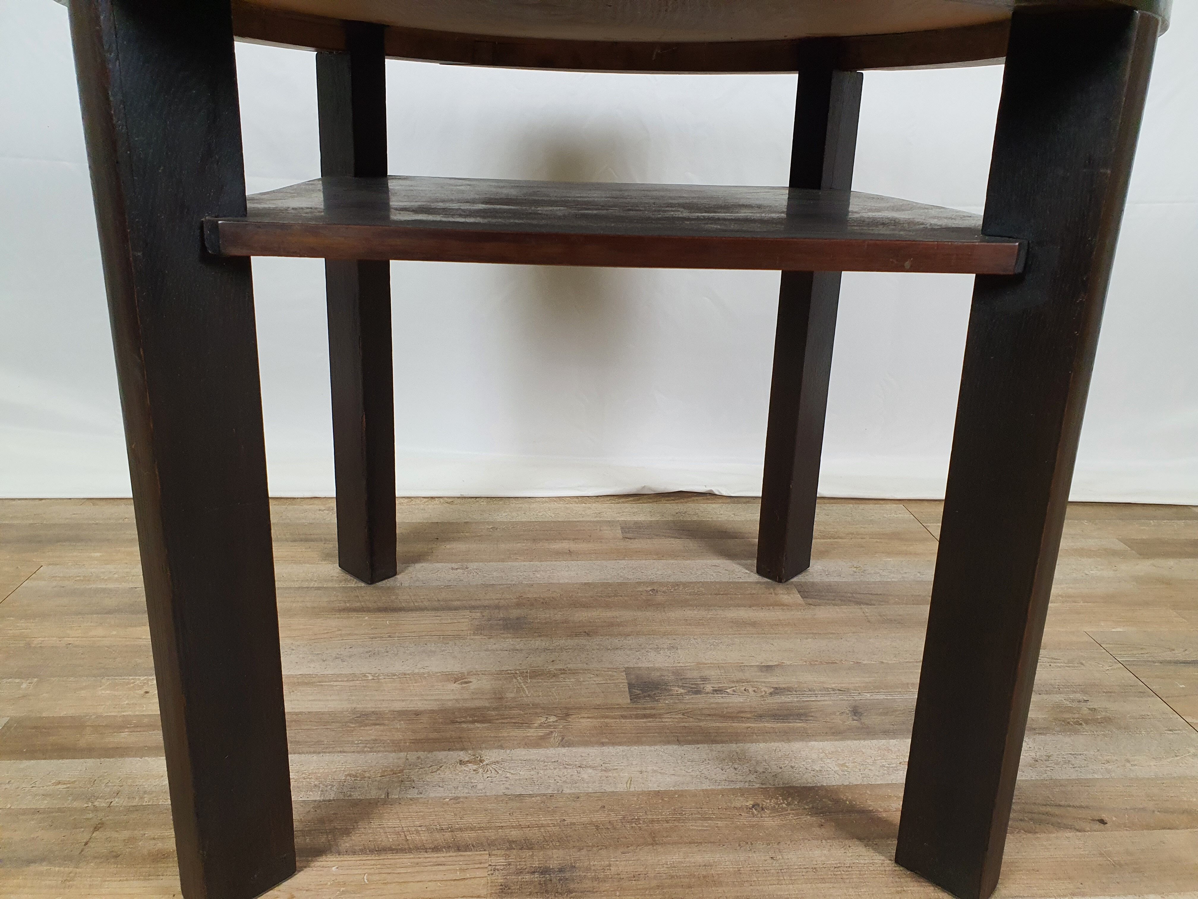 Art decò round black coffee table