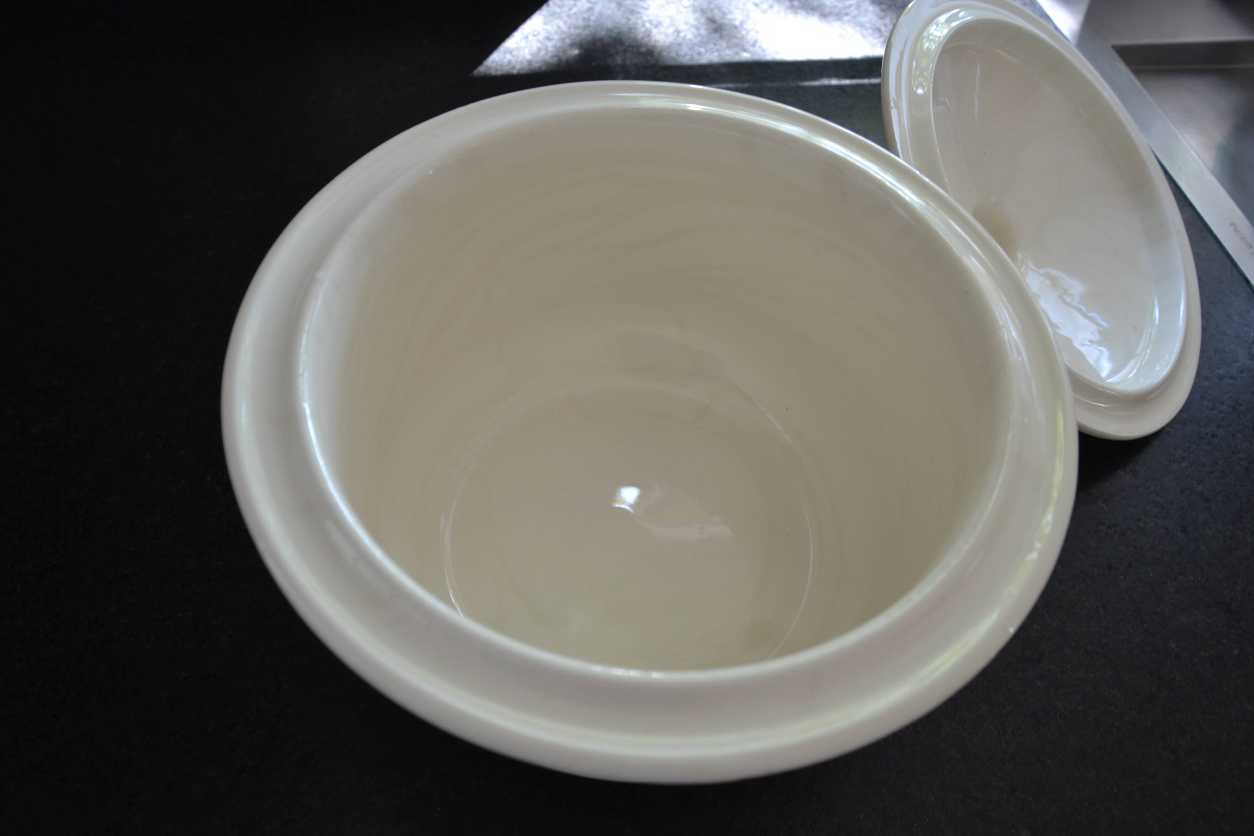 Set of 7 soup plates, dishes and a tureen with flower decoration