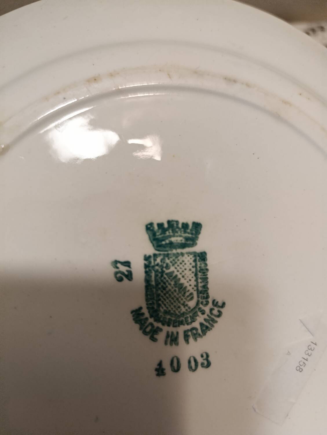 Set of 2 Sarreguemines 4003 plates with green arabesques and flowers