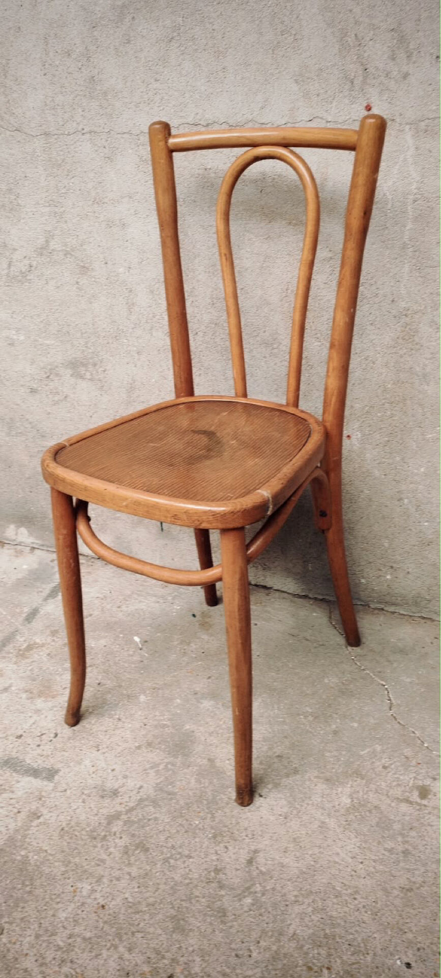 Chaise bistrot type Thonet ou Baumann