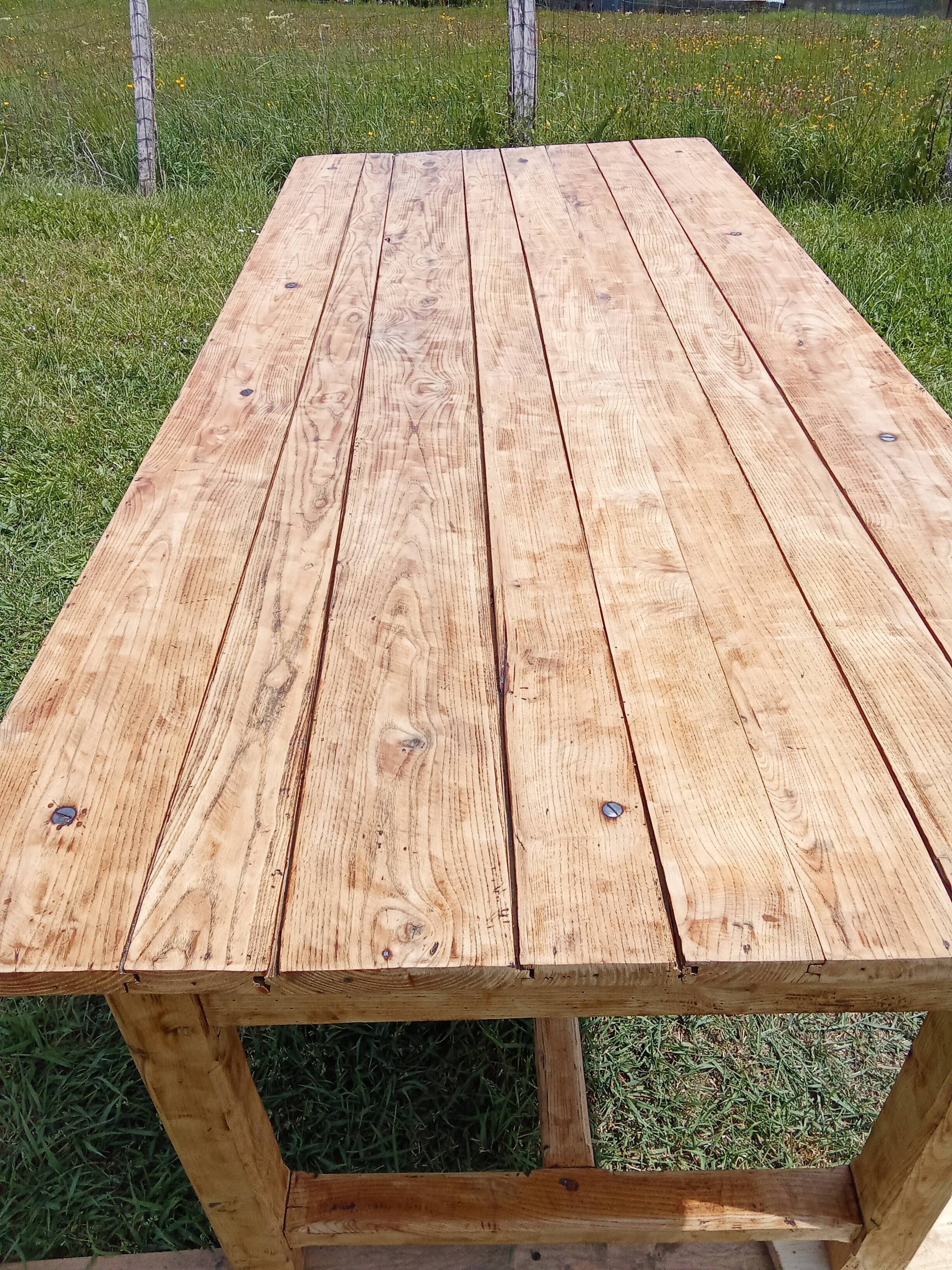 VERY OLD AUVERGNE FARM TABLE IN SOLID WOOD / 3 LARGE DRAWERS
