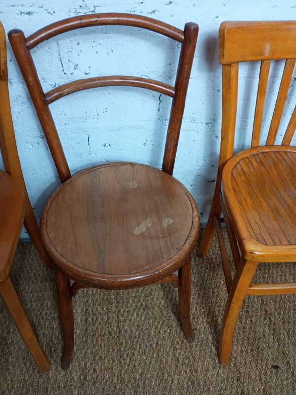 Ensemble de 4 chaises bistrot dépareillées Fischel vintage