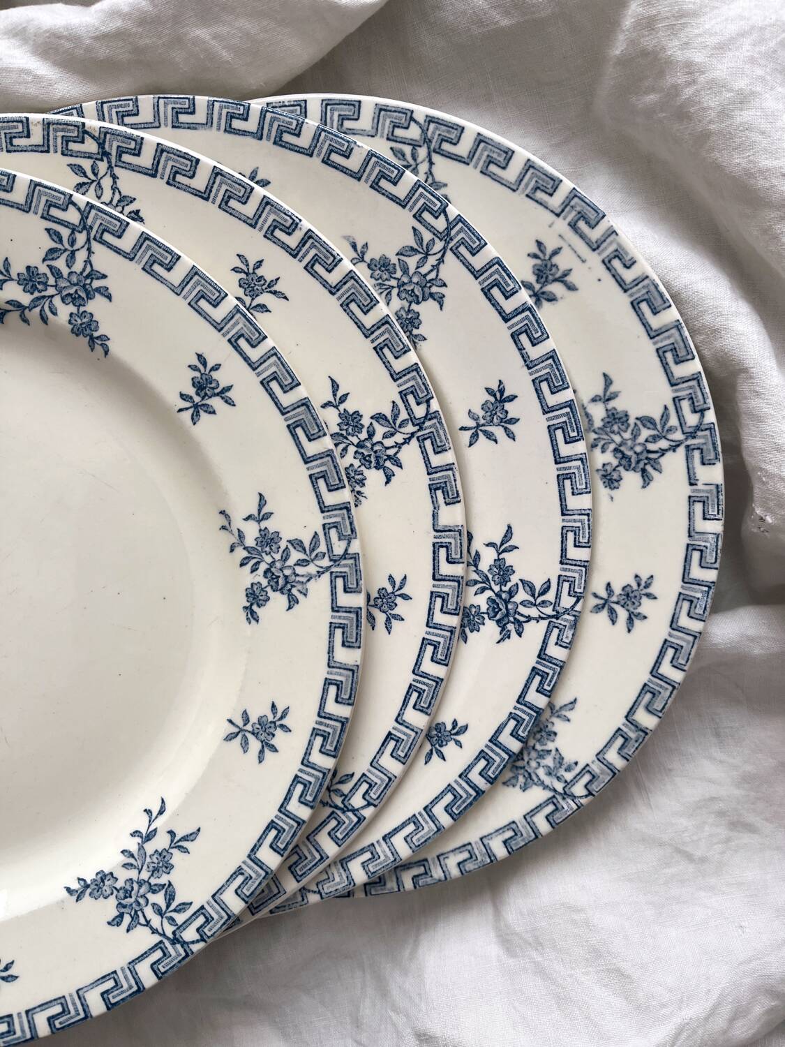 4 assiettes plates en terre de fer « Athènes » Clairefontaine
