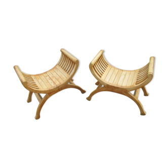Tabourets curule Yuyu en teck