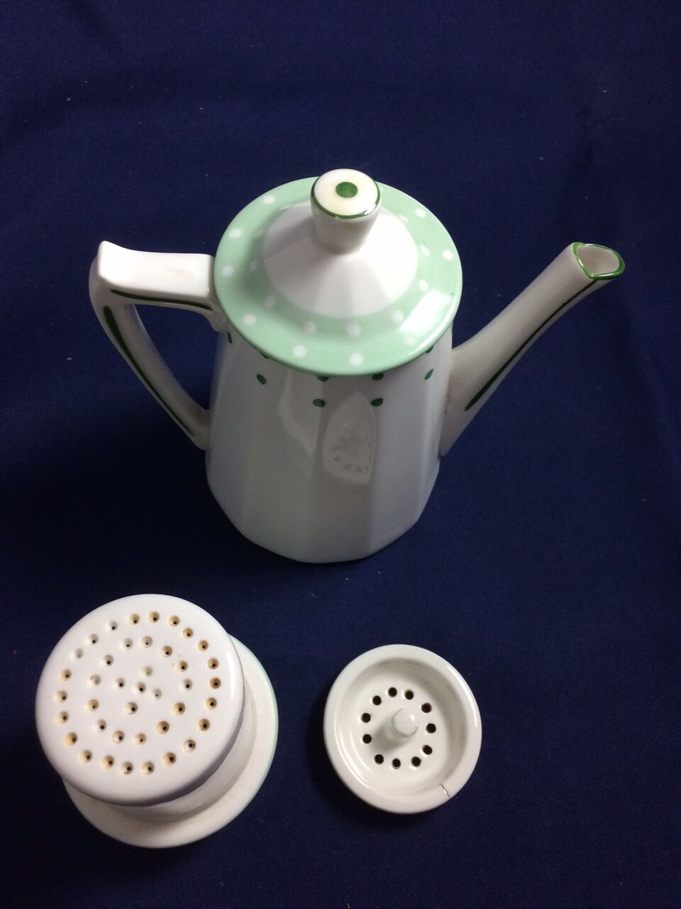 Former porcelain coffee maker with the late Limoges- Chapus