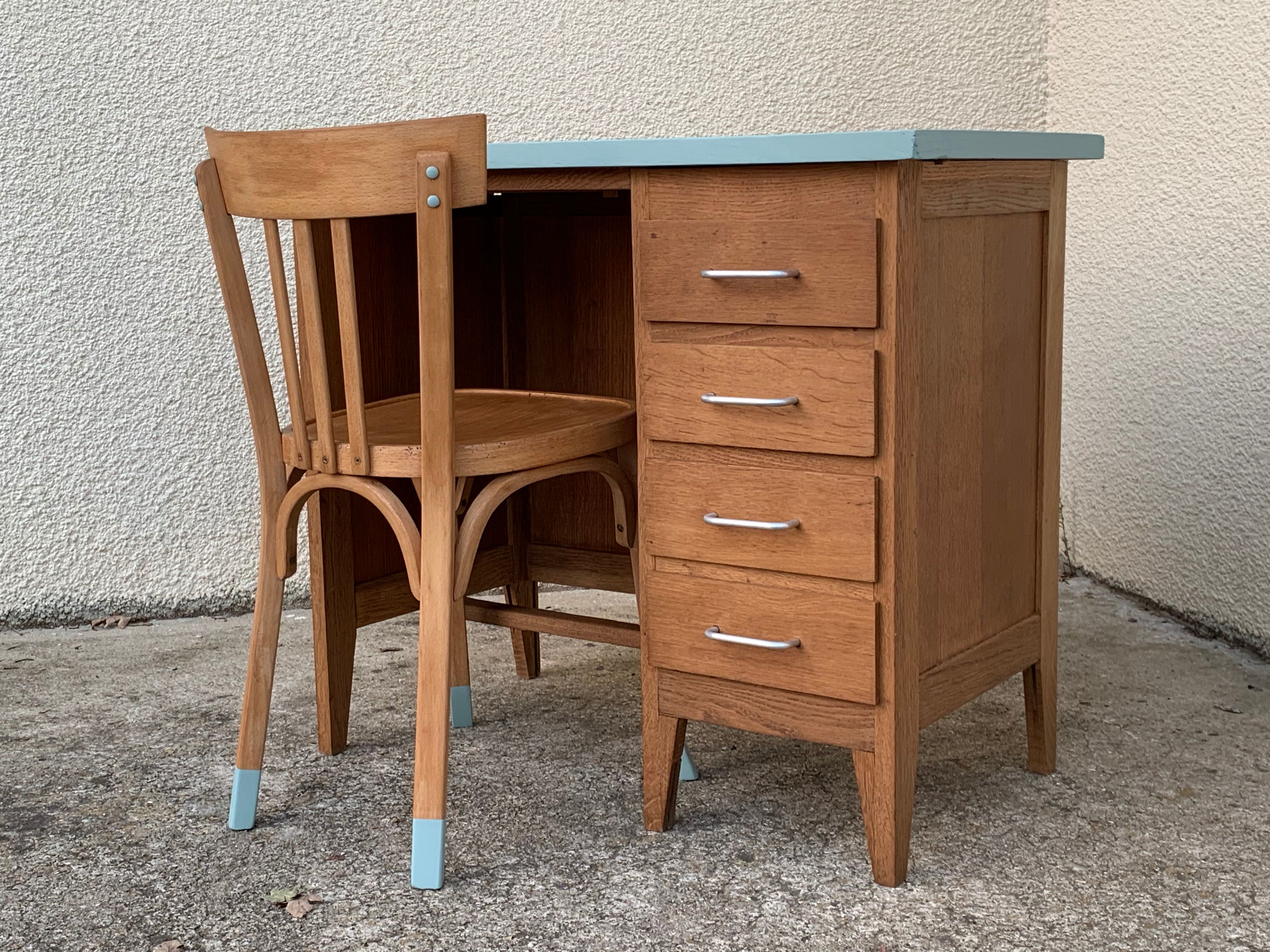 Vintage desk compass feet 1950 and its Baumann chair
