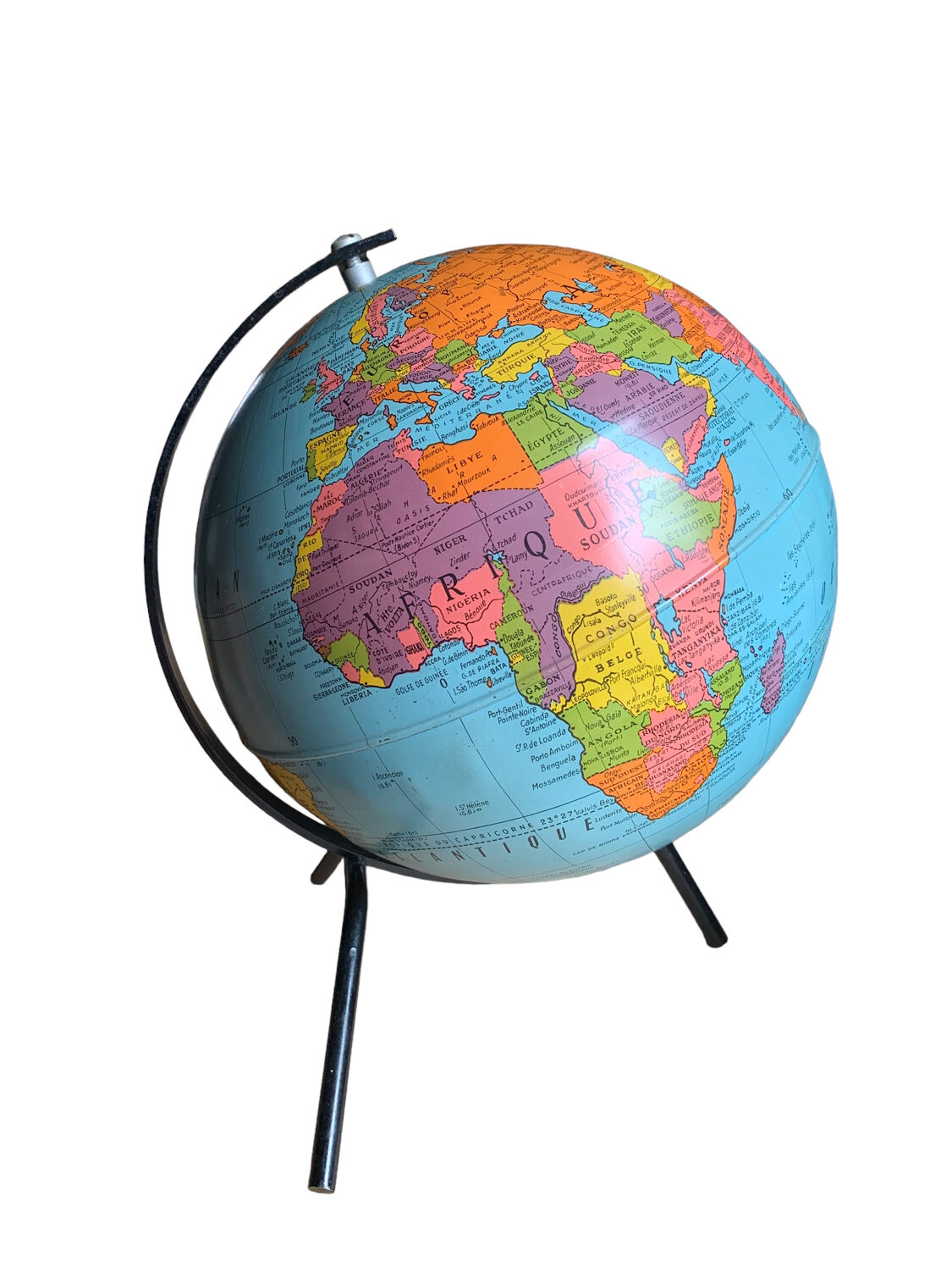 Globe rotating world map
