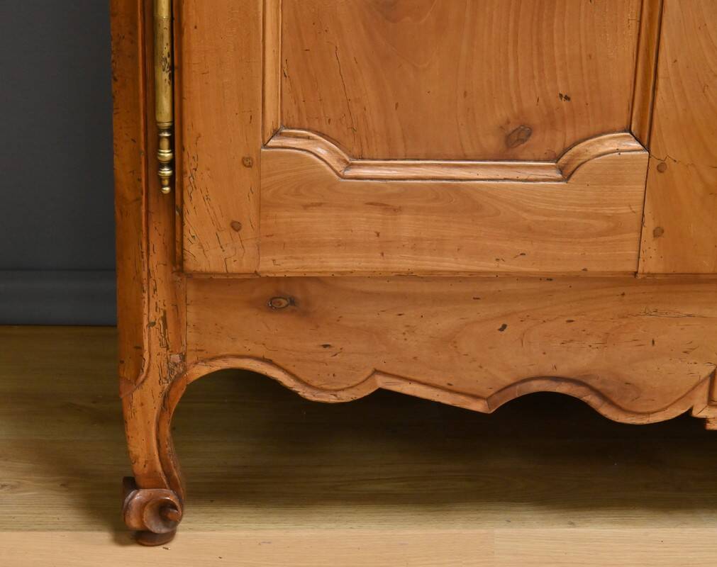 Cherrywood armoire, Louis XV style – Mid-19th century