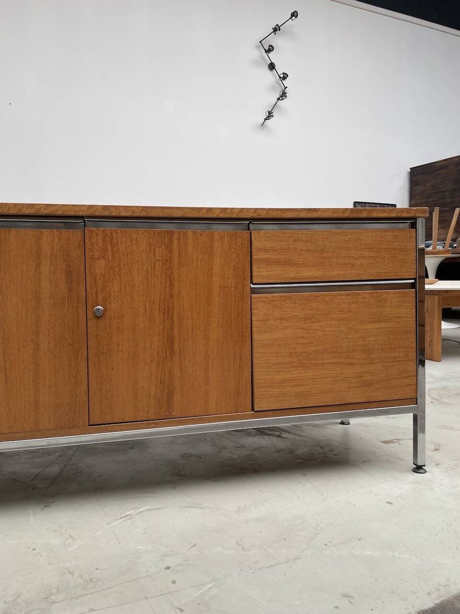 1960s modernist enfilade