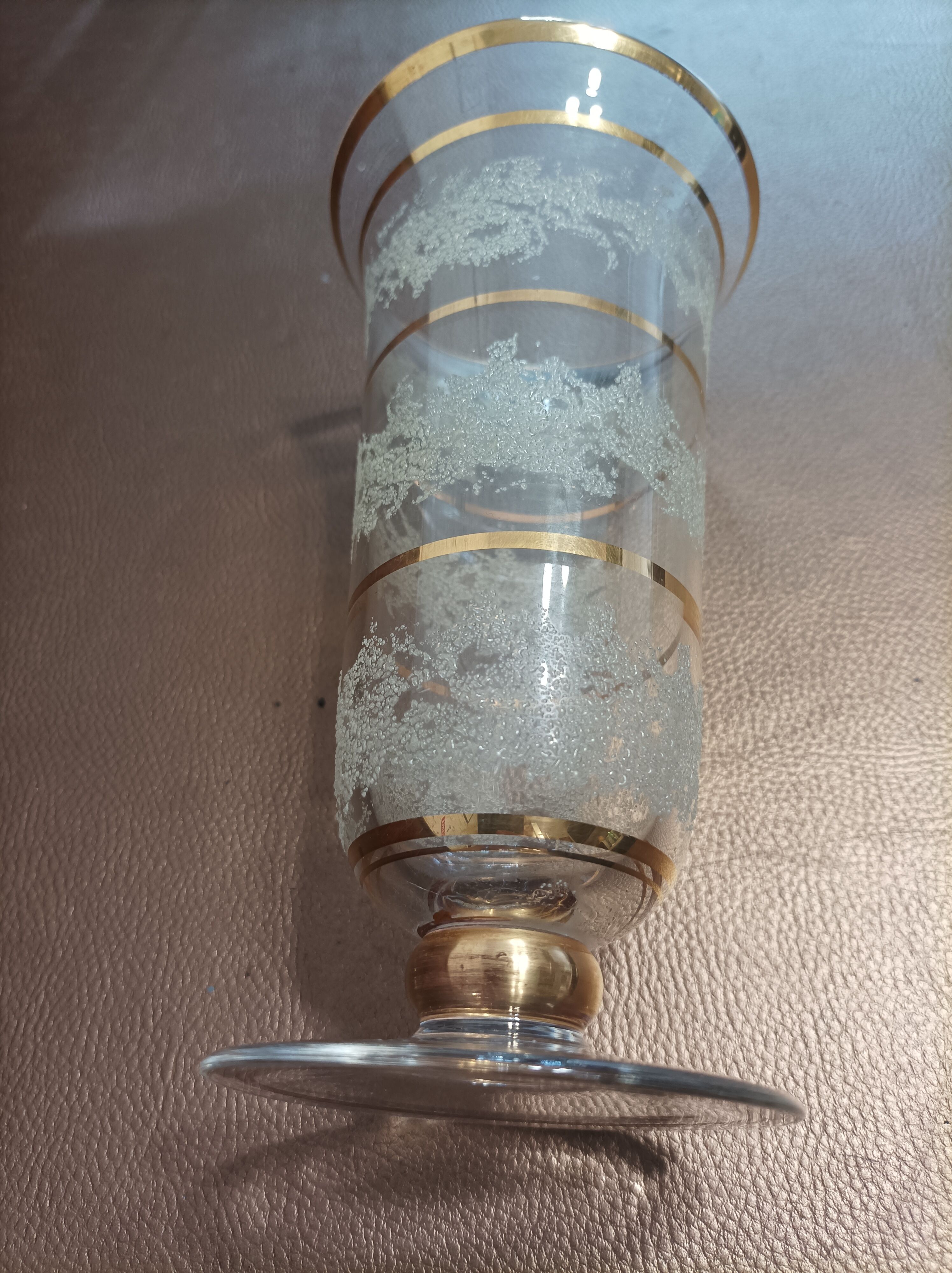 Vase Art Déco en Verre granité blanc et doré