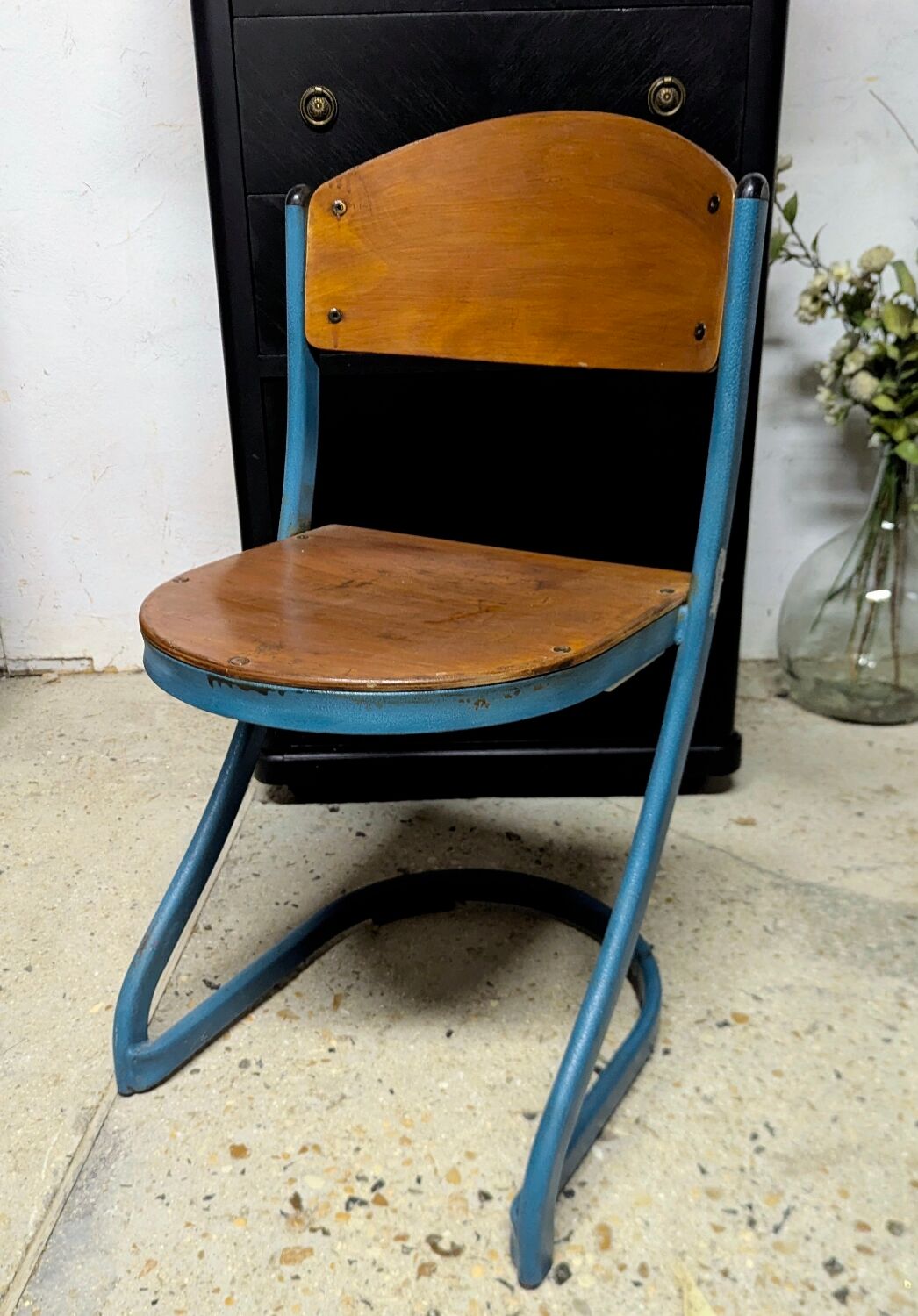 Vintage Souvignet stacking chair