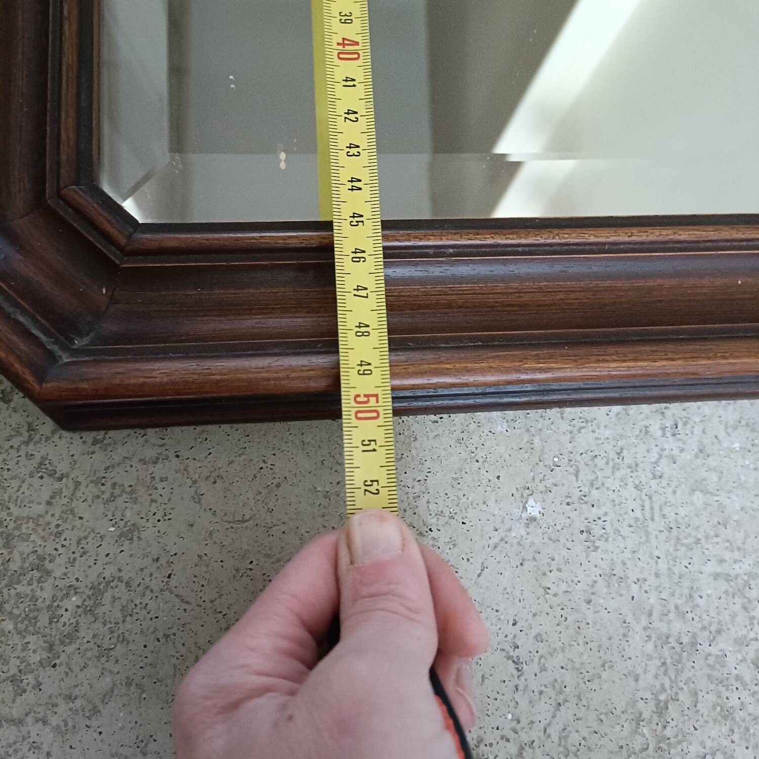 Bevelled octagonal mirror