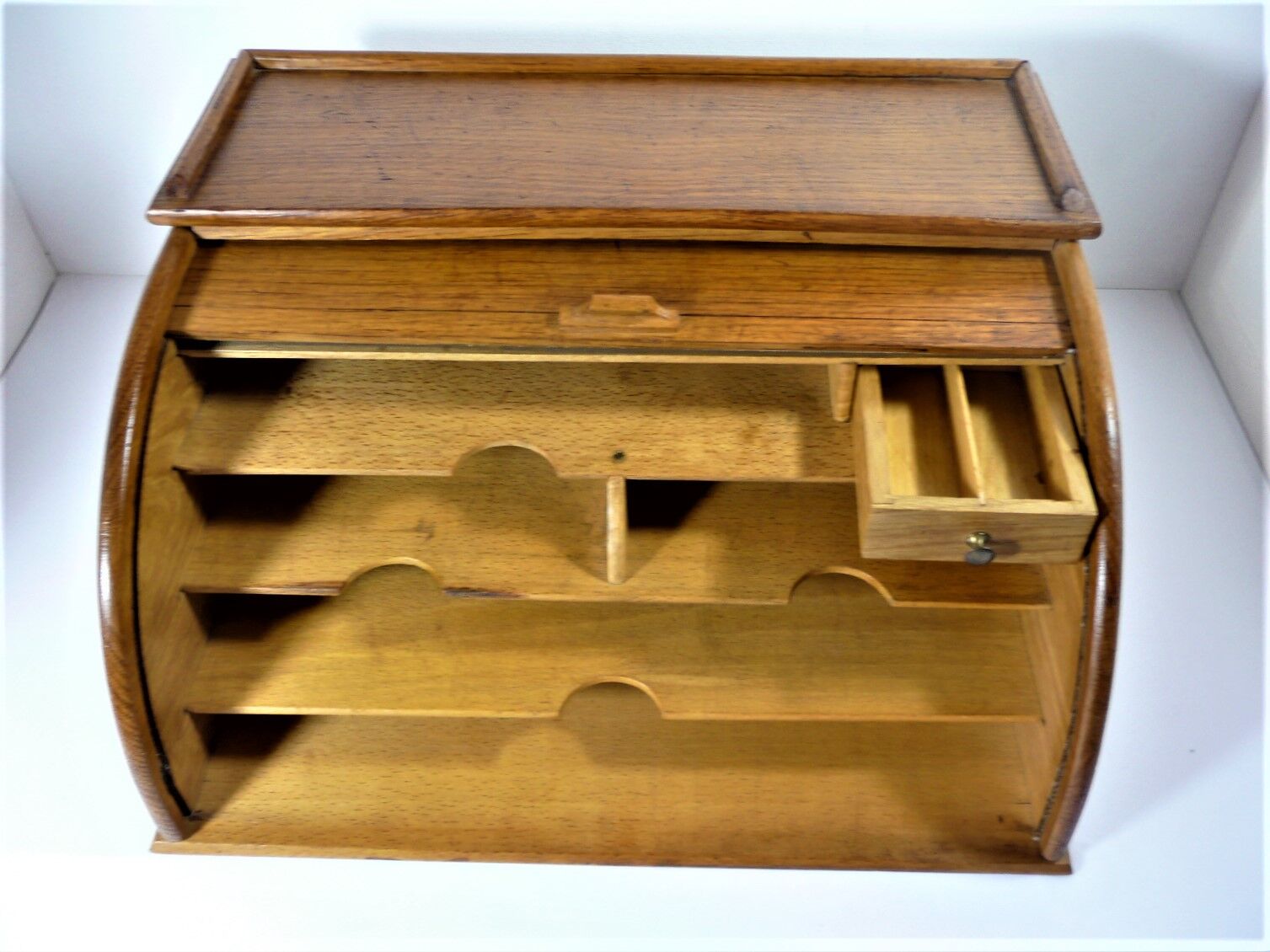 Wooden curtain desk binder