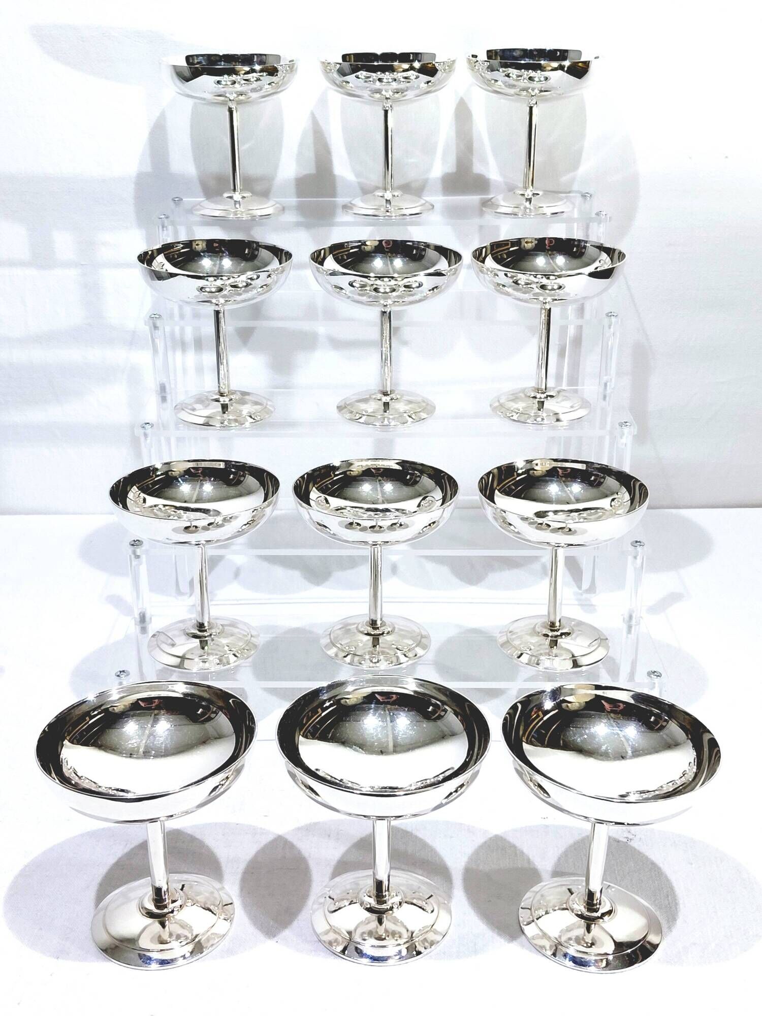 Christofle and Lino Sabattini - 12 Silver-Plated Metal Bowls