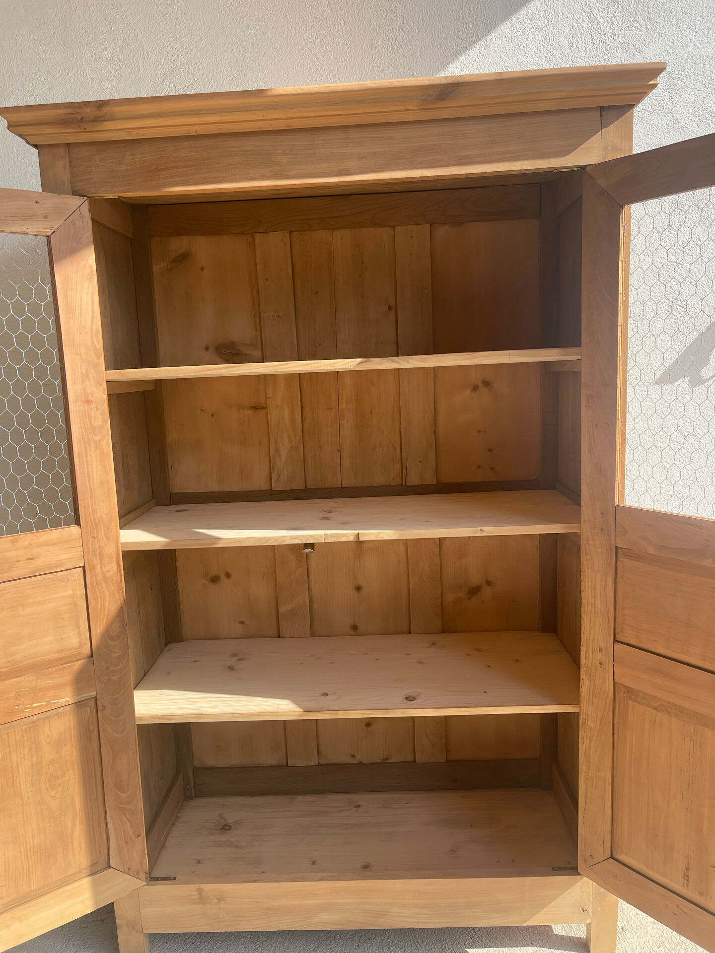 Armoire parisienne /vaisselier/bibliothèque