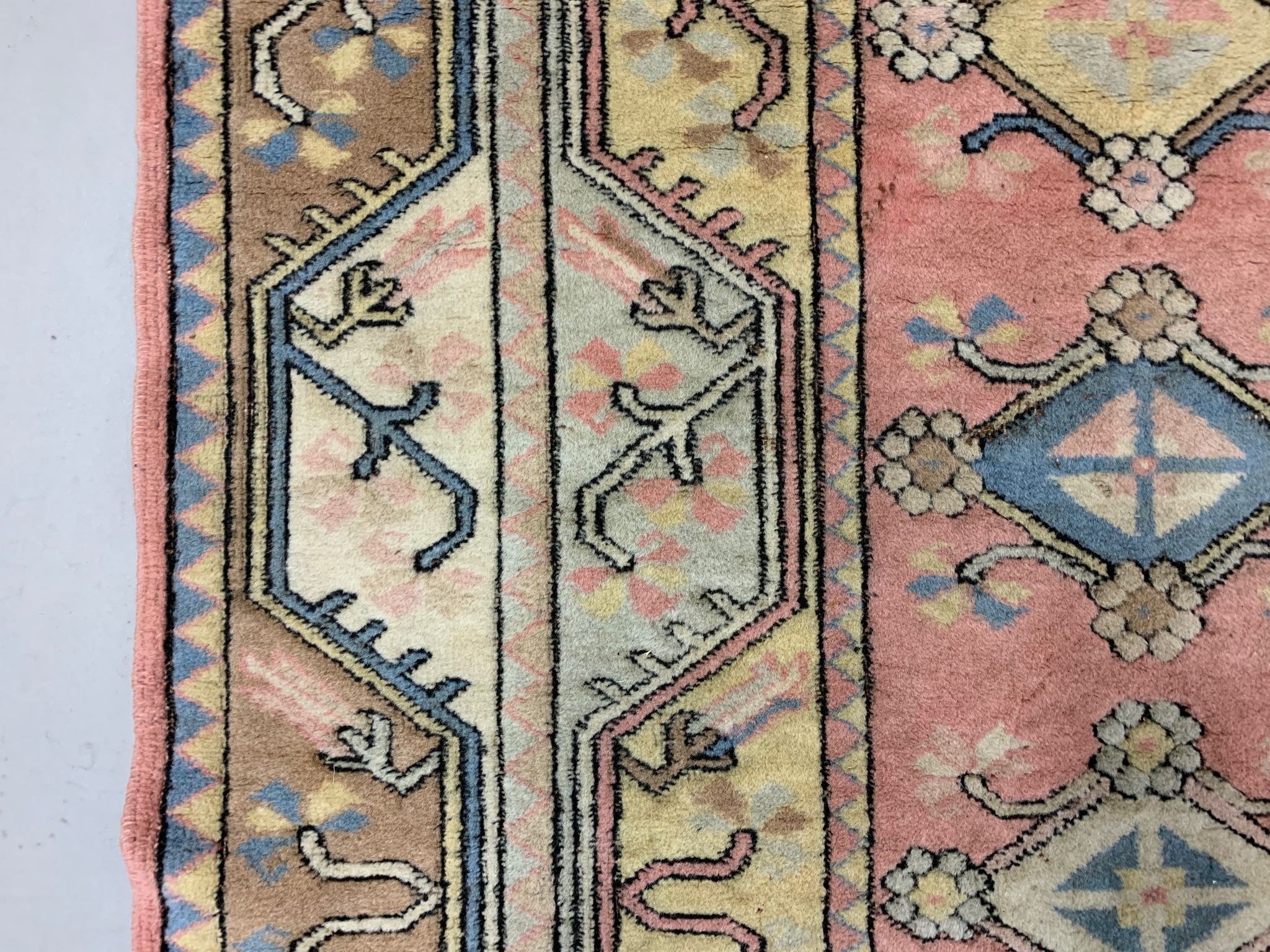 Old Turkish Milas Rug 212x122 cm old vintage carpet Ushak Region Pink Beige Blue