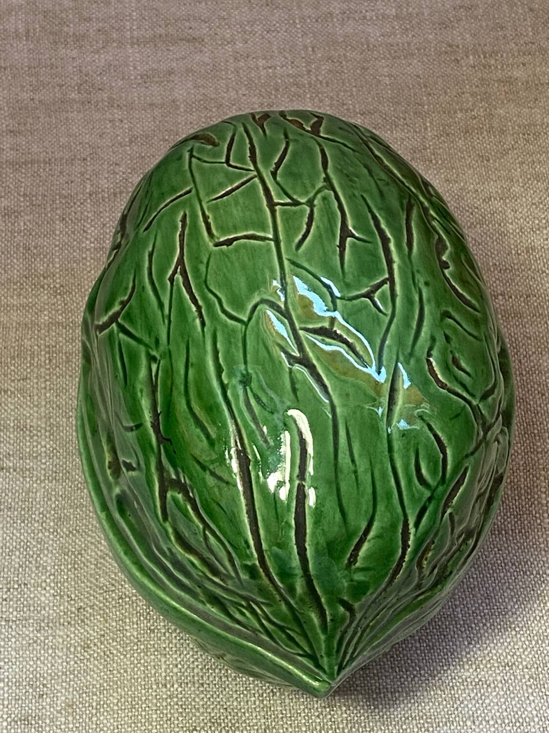 Ceramic nut-shaped candy box