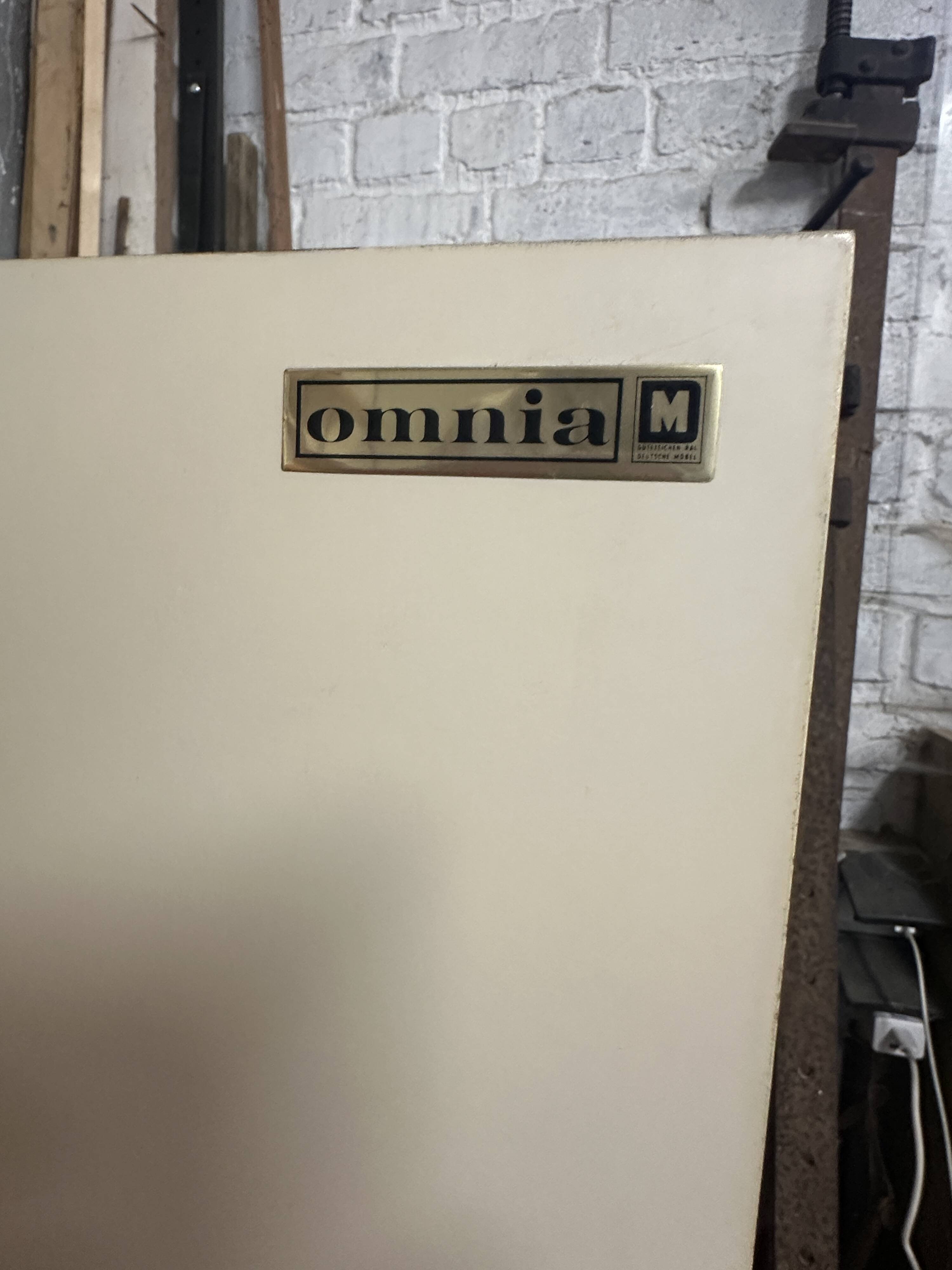 Omnia Library DDR 1960