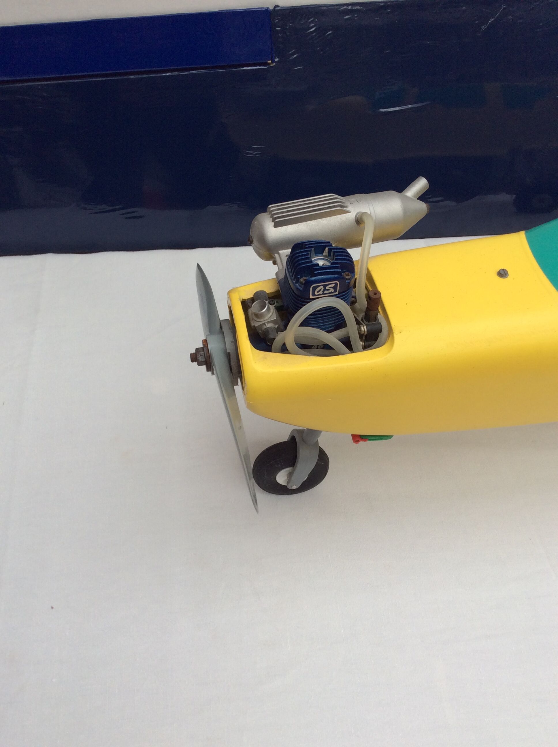 Model airplane circa 1980 years with gasoline engine in plastic dimension H-25cm- L-105- Pr-170