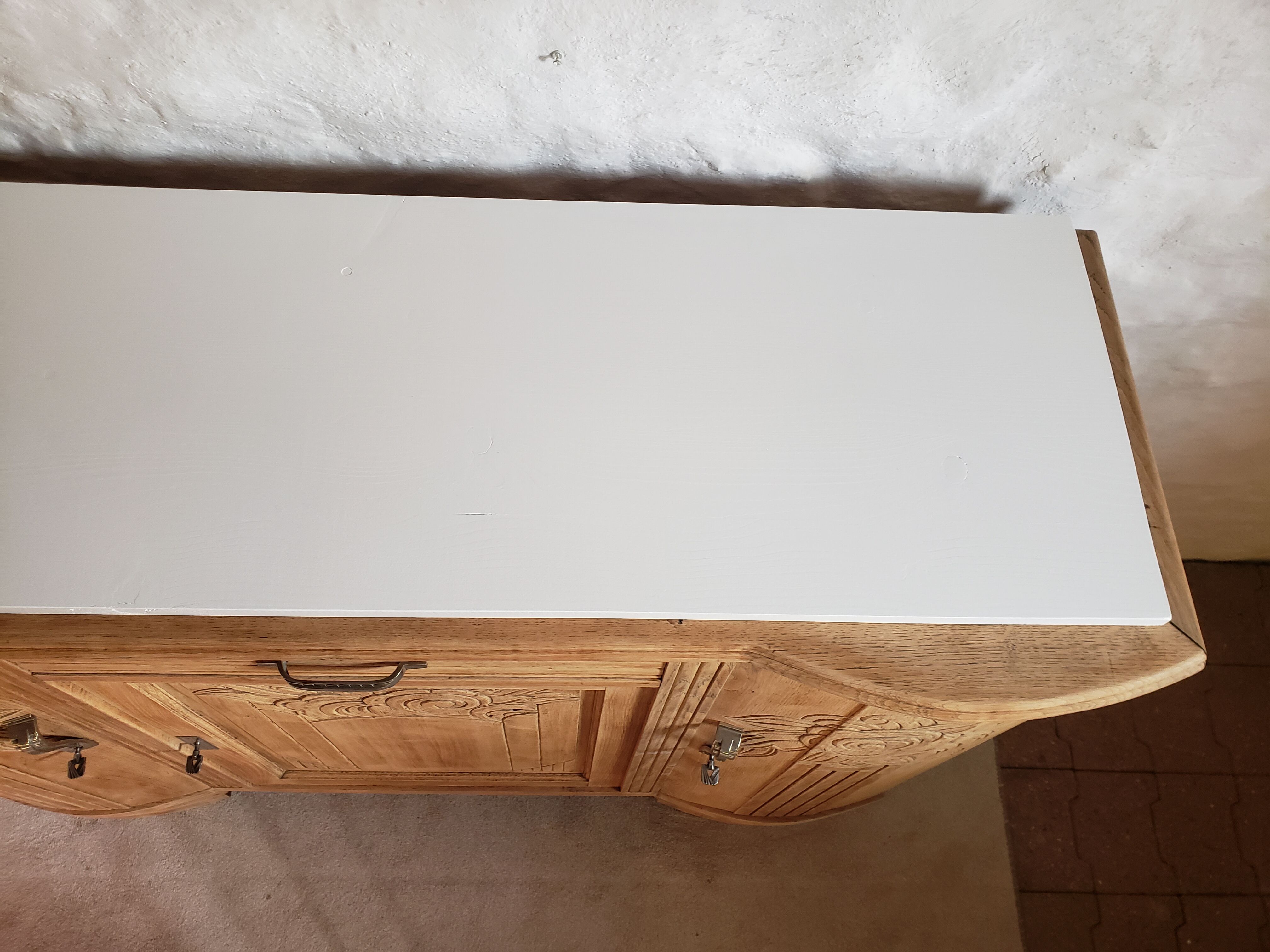 Art-deco buffet in raw oak