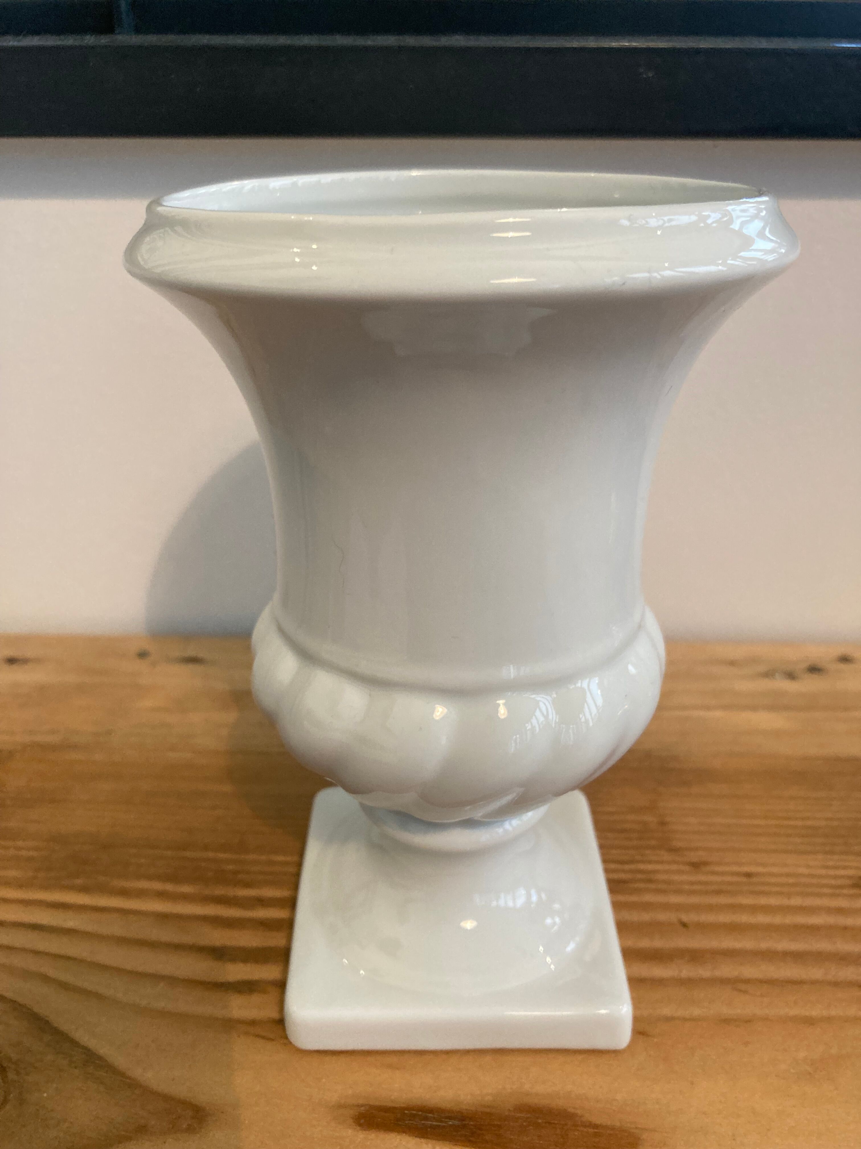 Medici vase in Limoges porcelain