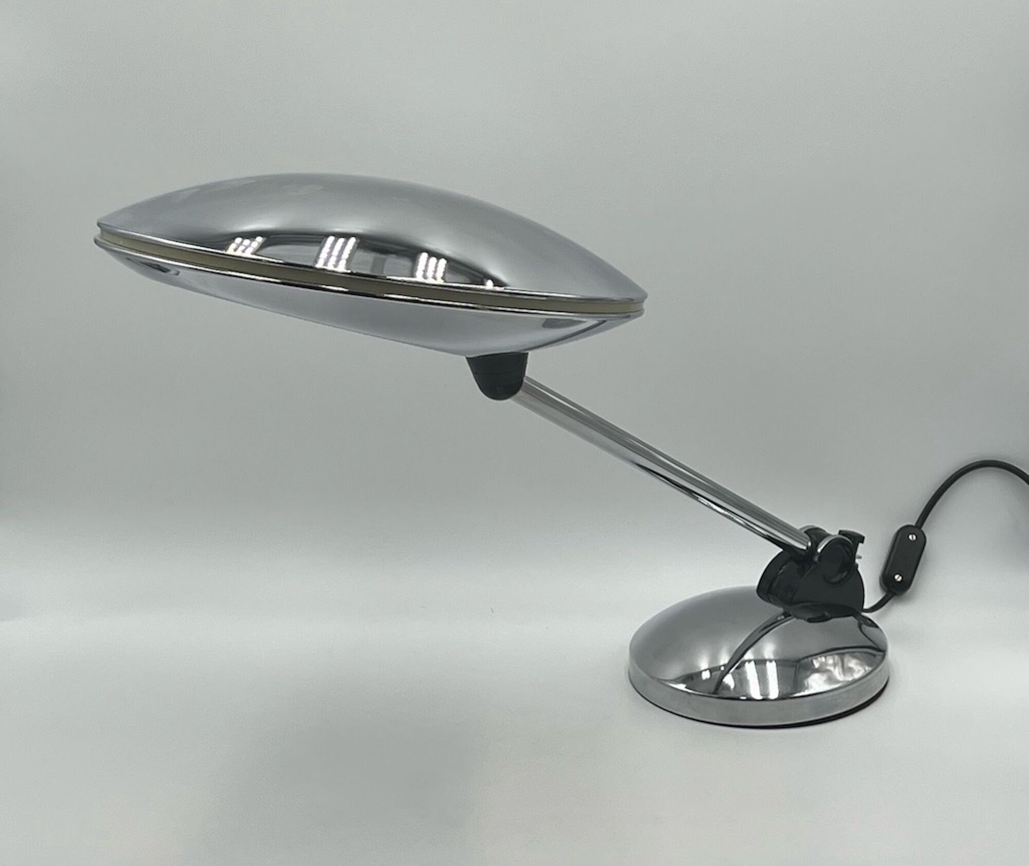 Lampe chromée space age aluminor france, années 60
