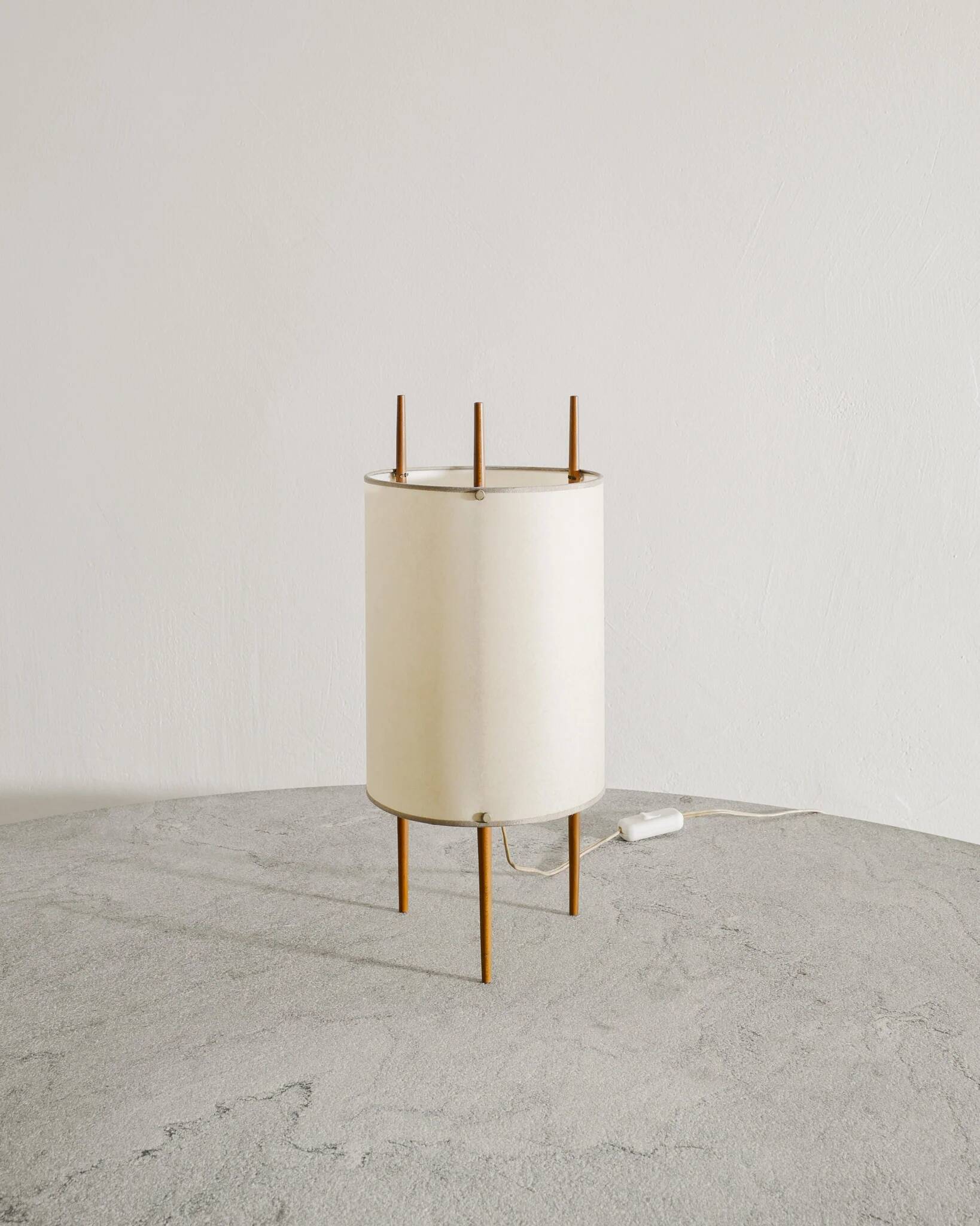 Vintage Mid Century "No 9" Desk Table Lamp by Isamu Noguchi, 1940s