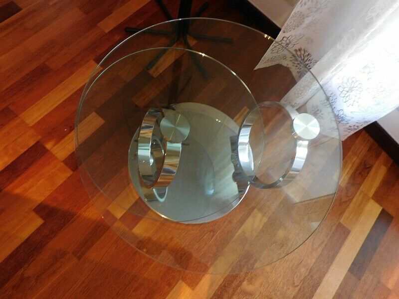 Coffee table glass and chrome metal