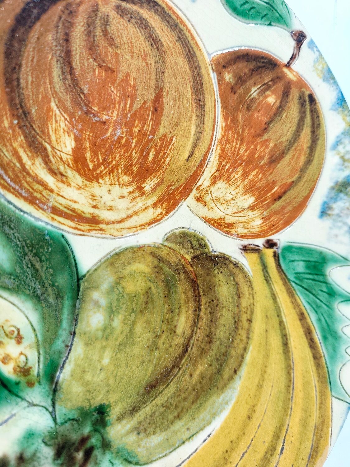 Plato de cerámica "Puigdemont". España 1970s.