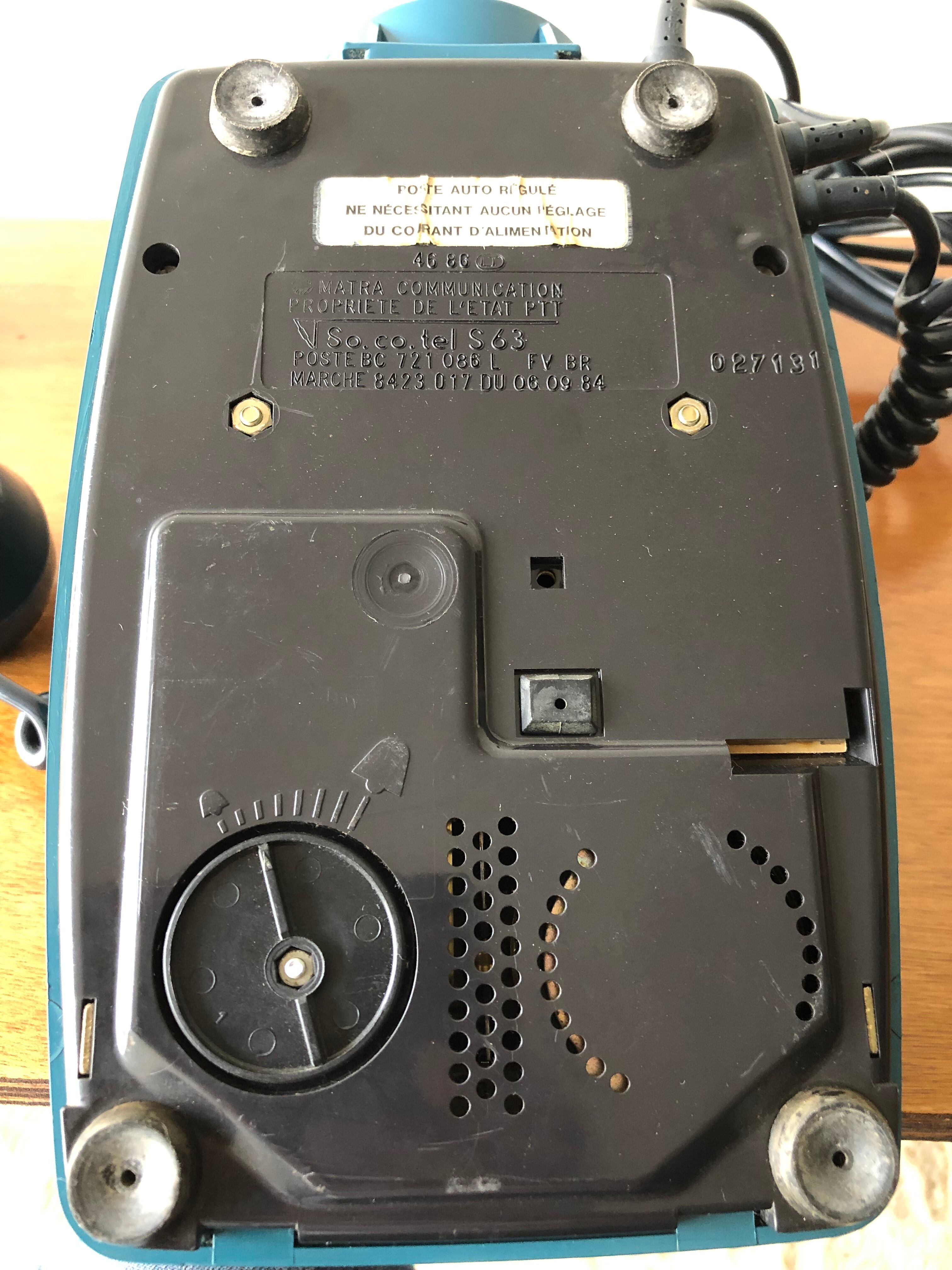 Vintage Socotel phone blue