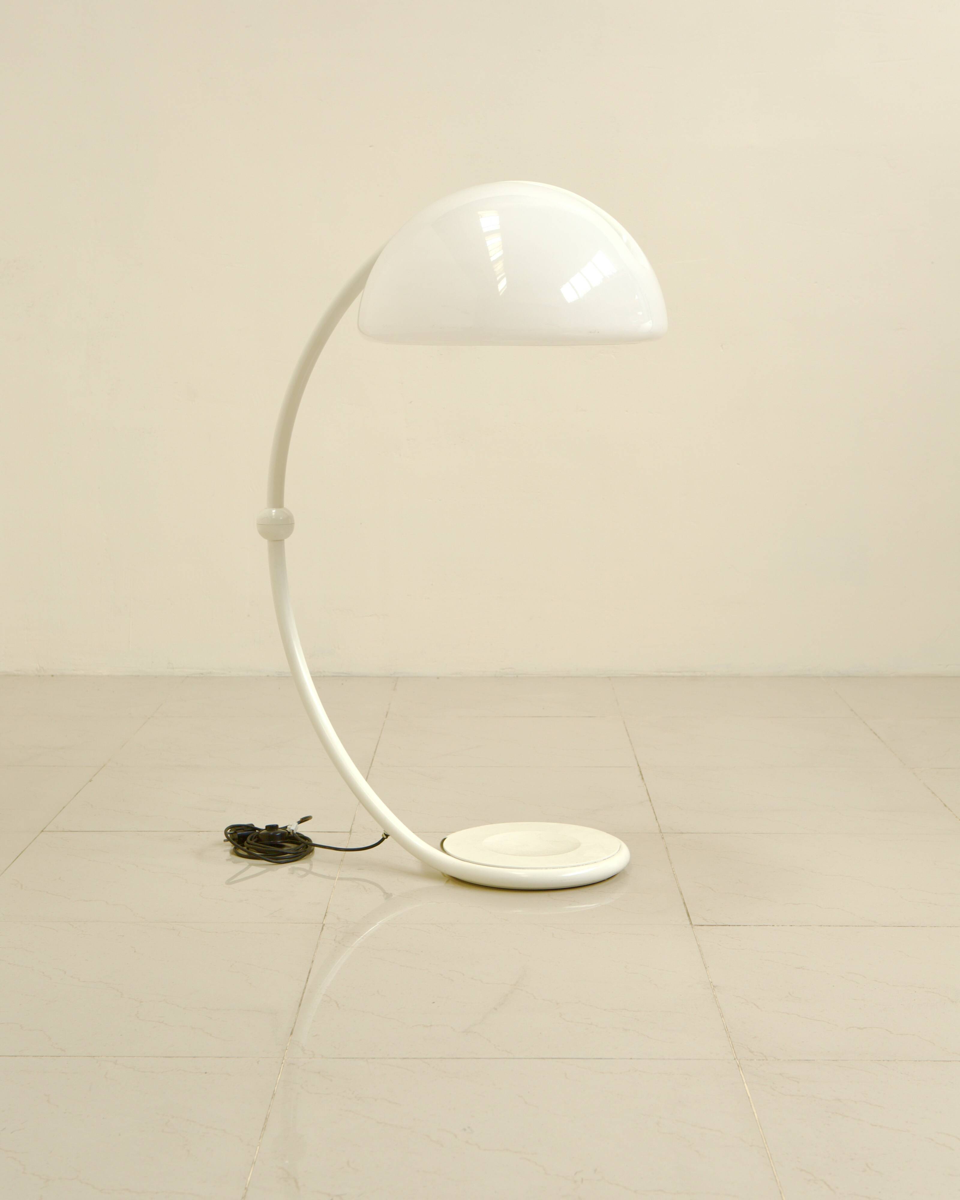 Lampe de sol "Serpente" par Elio Martinelli pour Martinelli Luce 70's