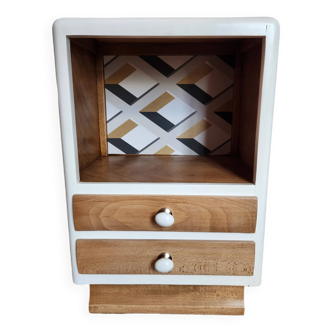 White and wood revamped bedside table