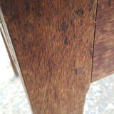 Old farm in oak feet time zones table