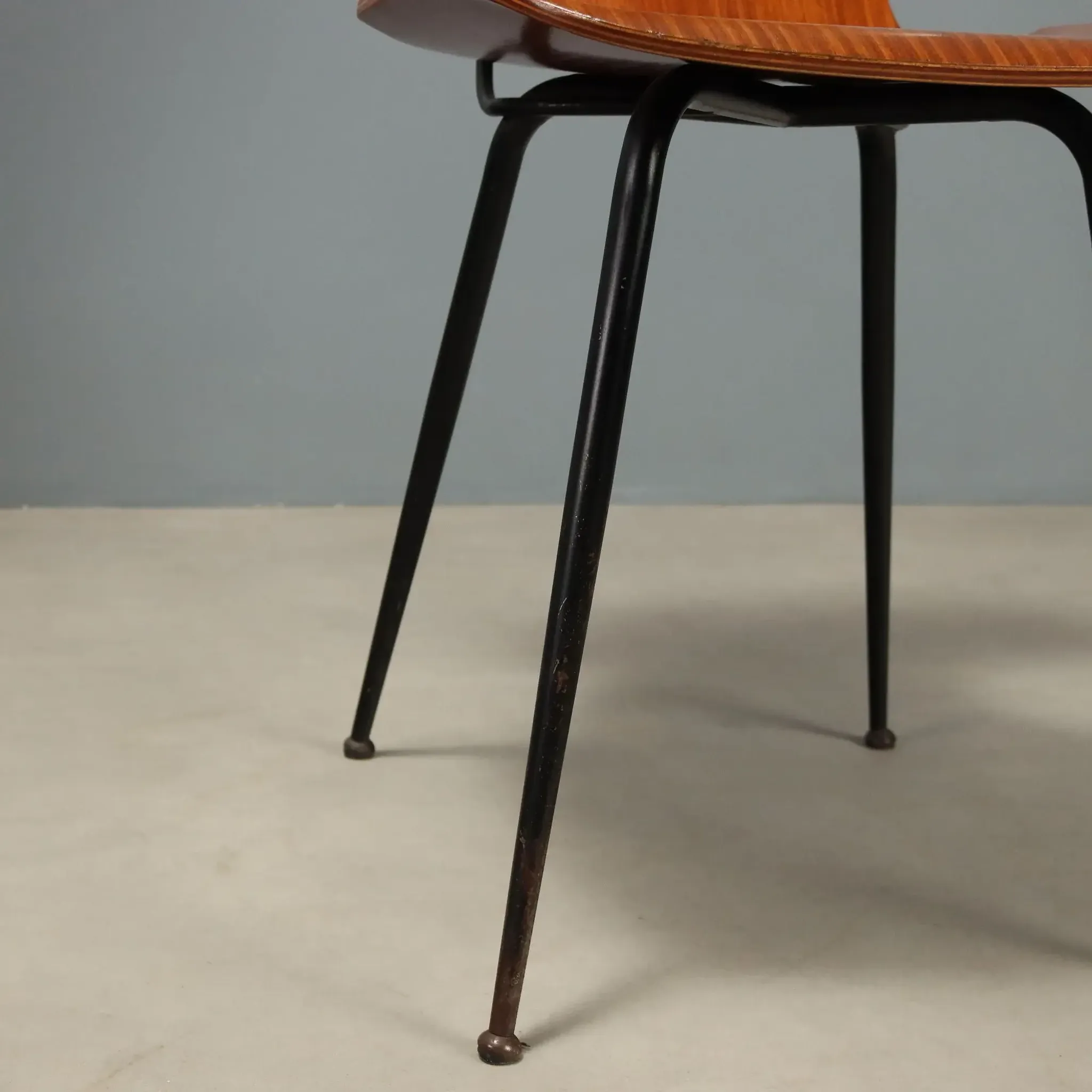 Vintage plywood and metal chairs, Italian design, 1960s.