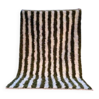 Pure Moroccan wool rug in green and white, size 140 x 260 cm.