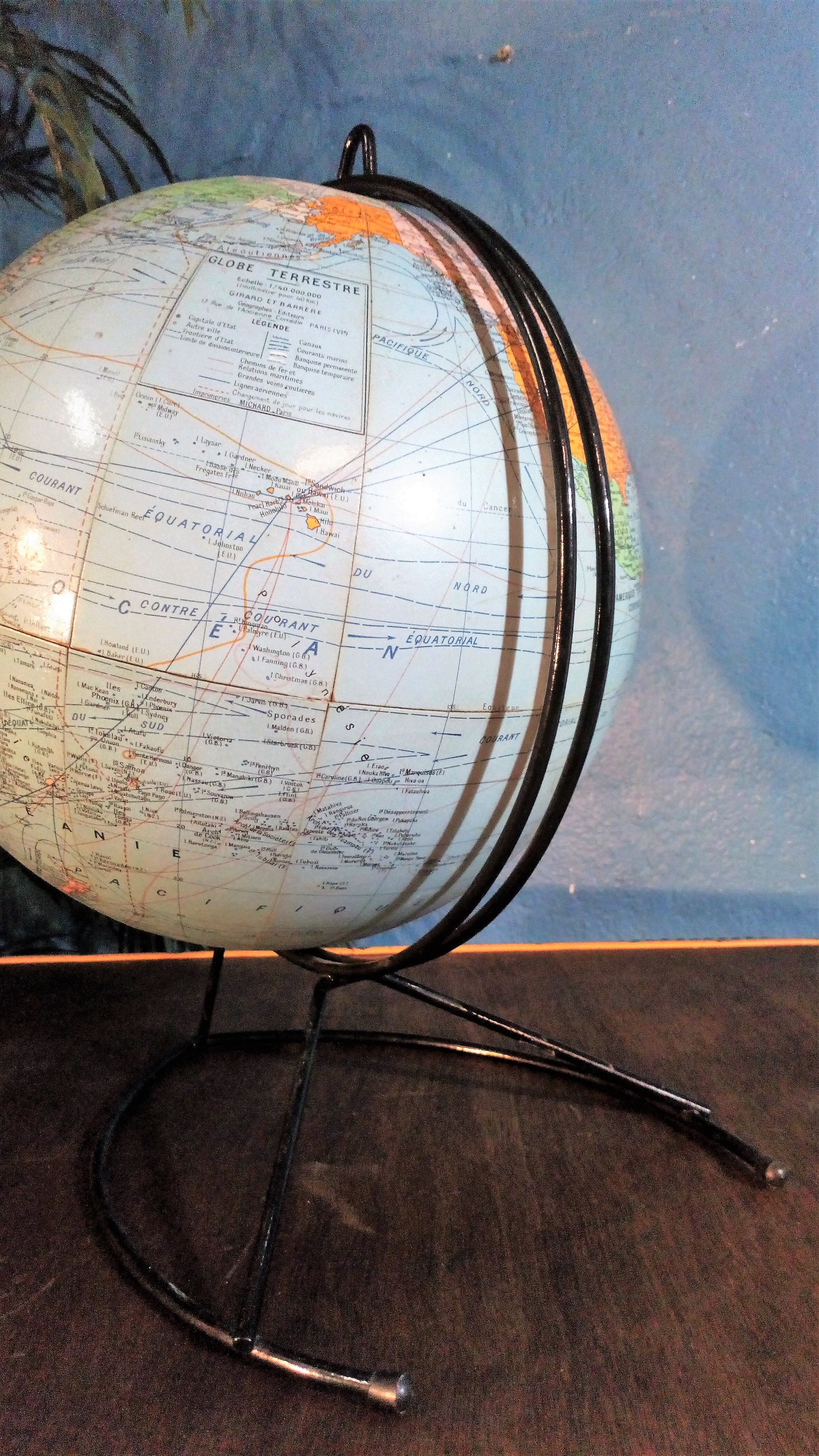 Globe Girard Barrère 1950s