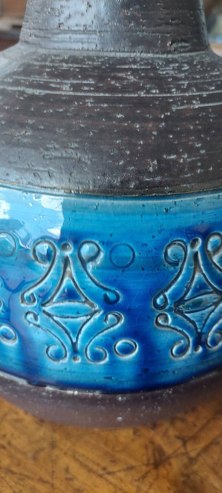 Aldo Londi for Bitossi. Rimini-Blue glazed ceramic vase, vintage design