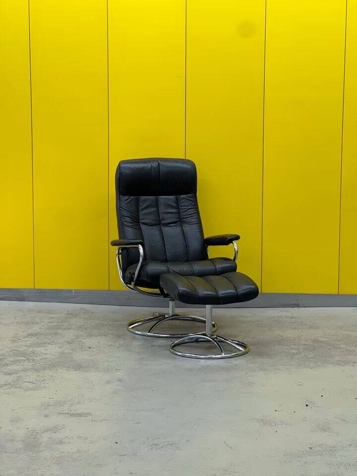 Ekornes Stressless Chair with Ottoman - Chrome Frame (1970s)